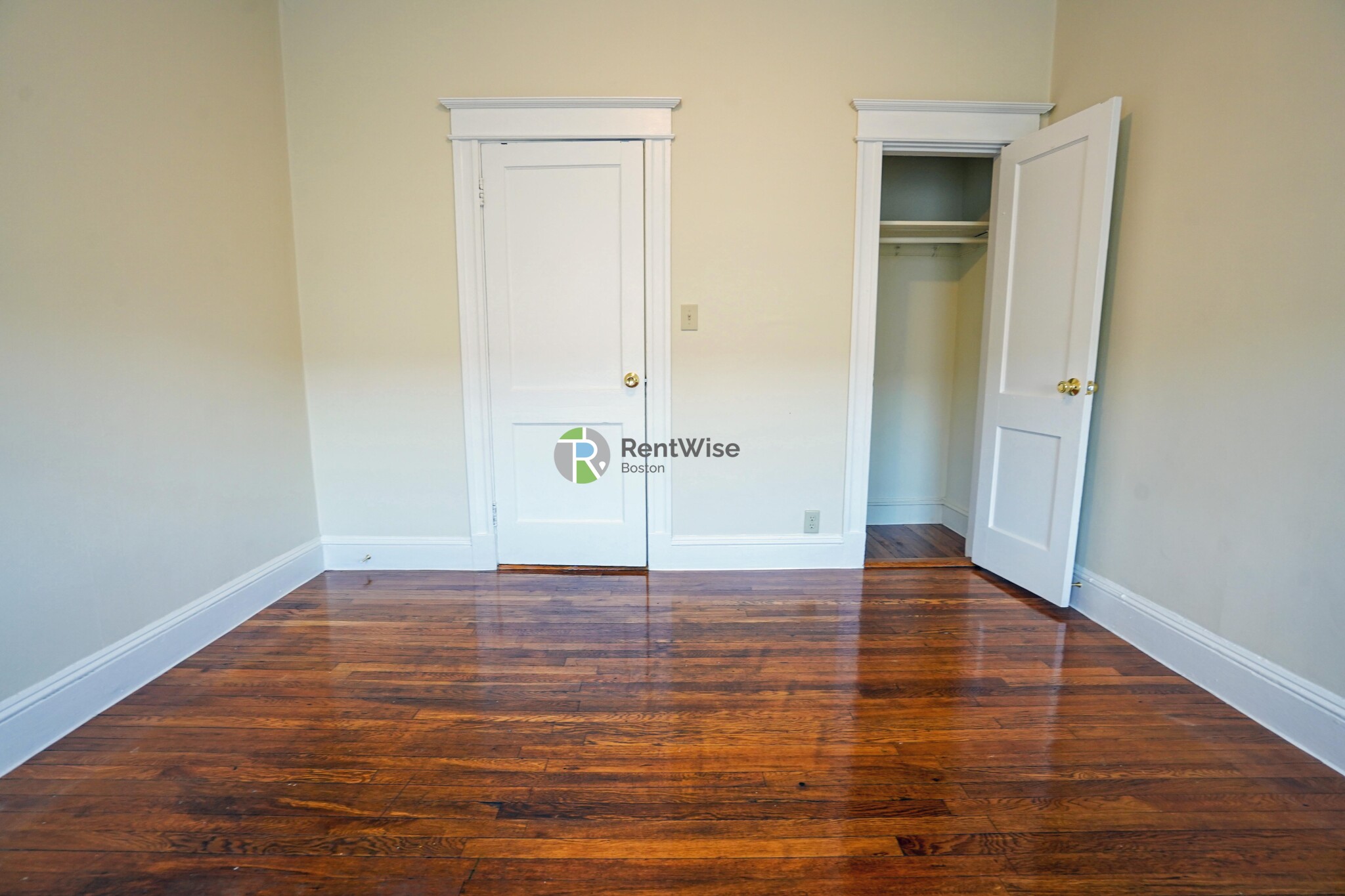 221 Kelton St, Allston