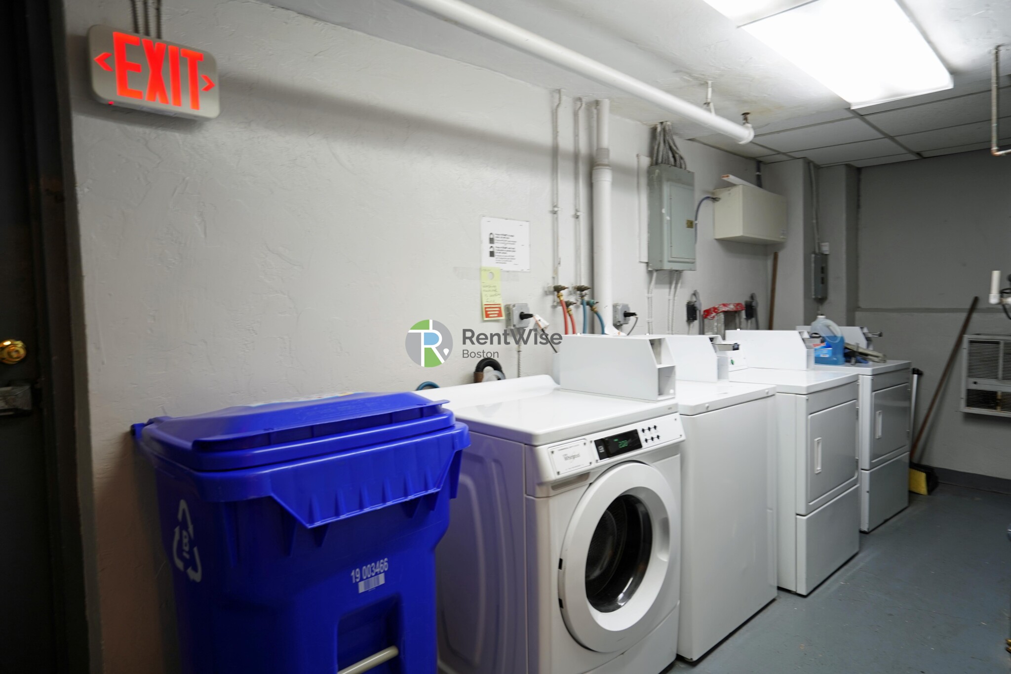 231 Harrison Ave, Chinatown