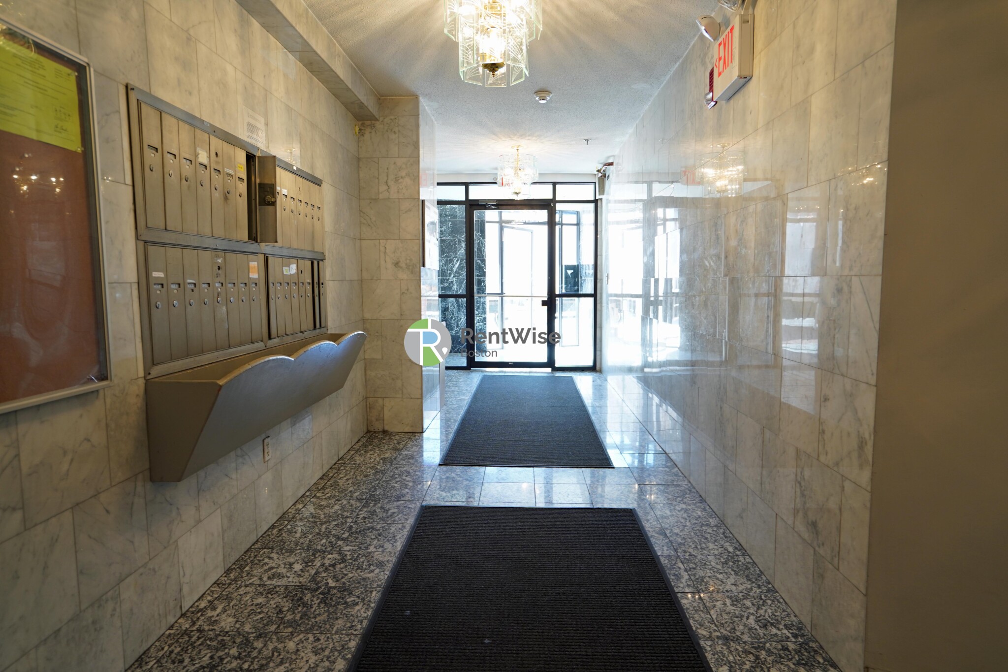 231 Harrison Ave, Chinatown