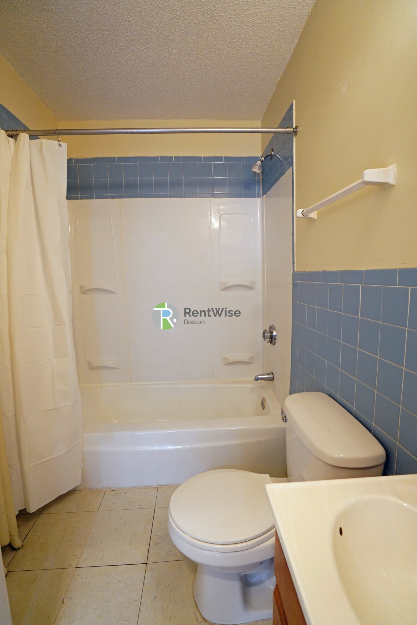 1132 Commonwealth Ave, Allston