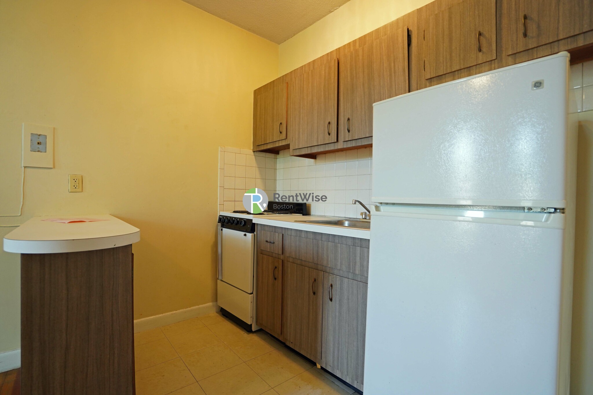 1132 Commonwealth Ave, Allston