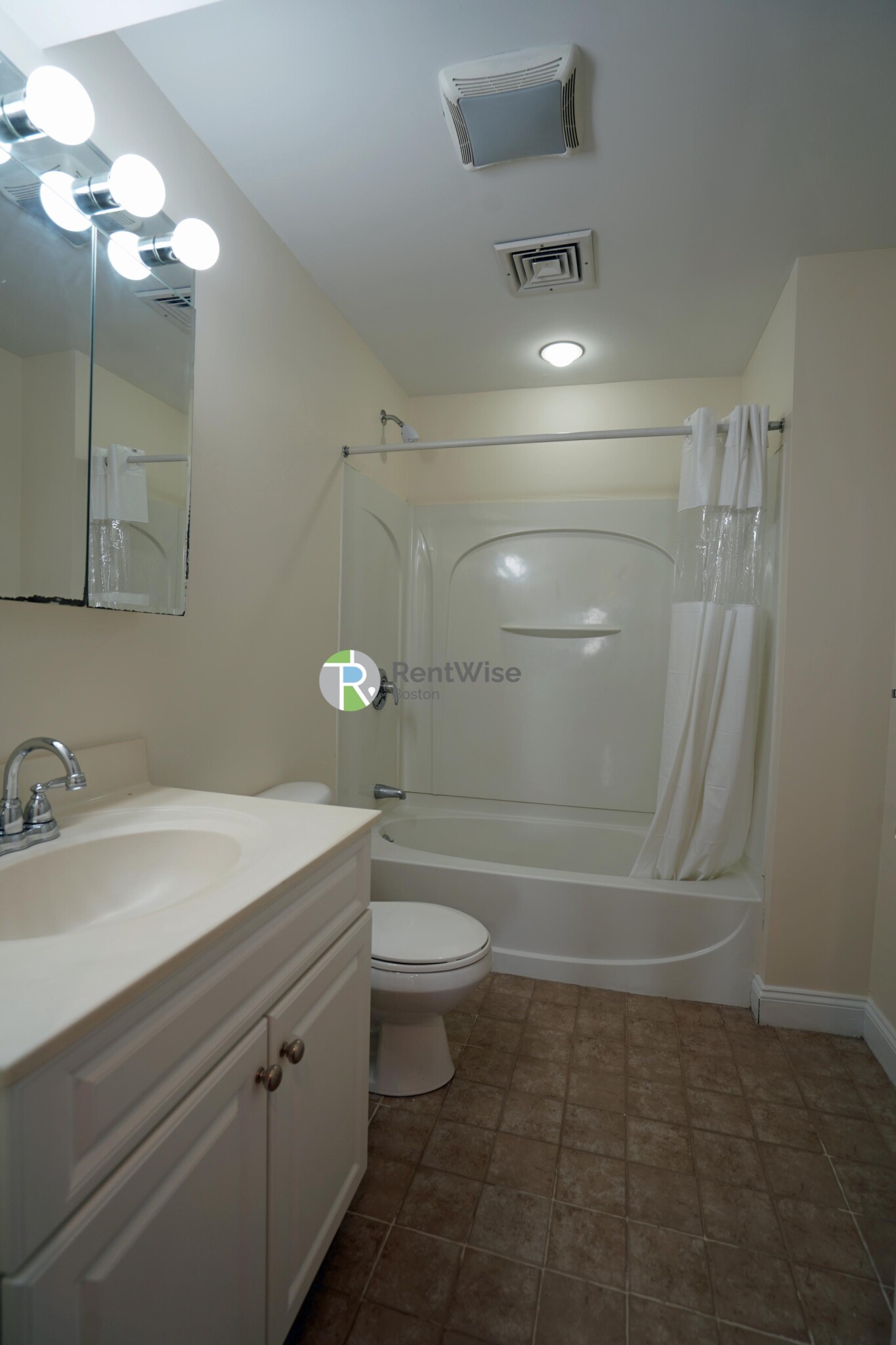 55 Ashford St, Allston