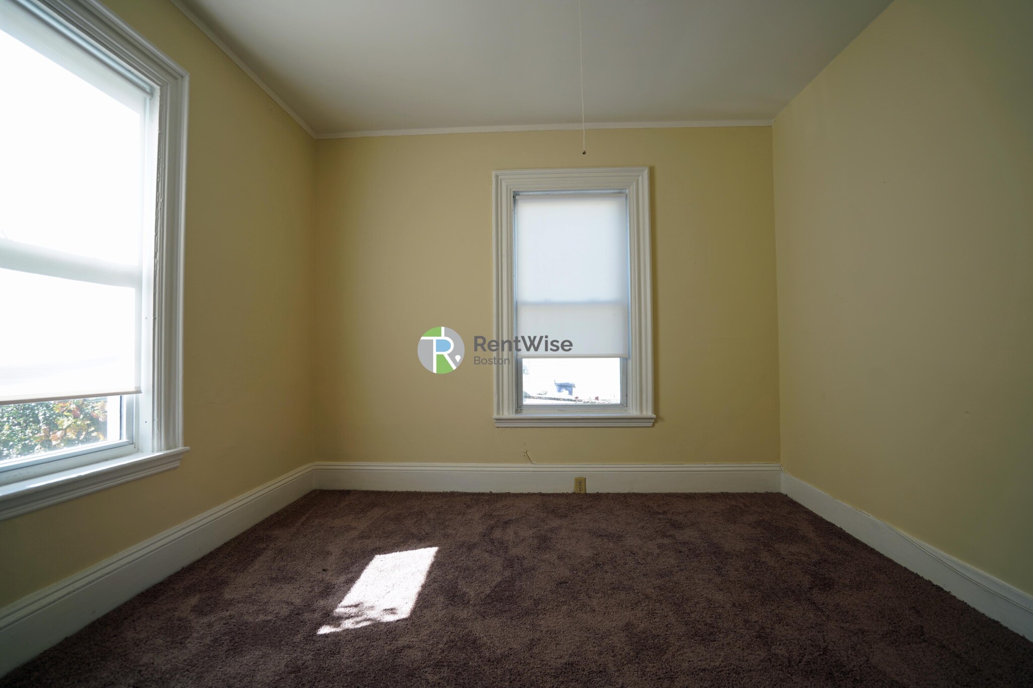 22 Greylock Rd, Allston