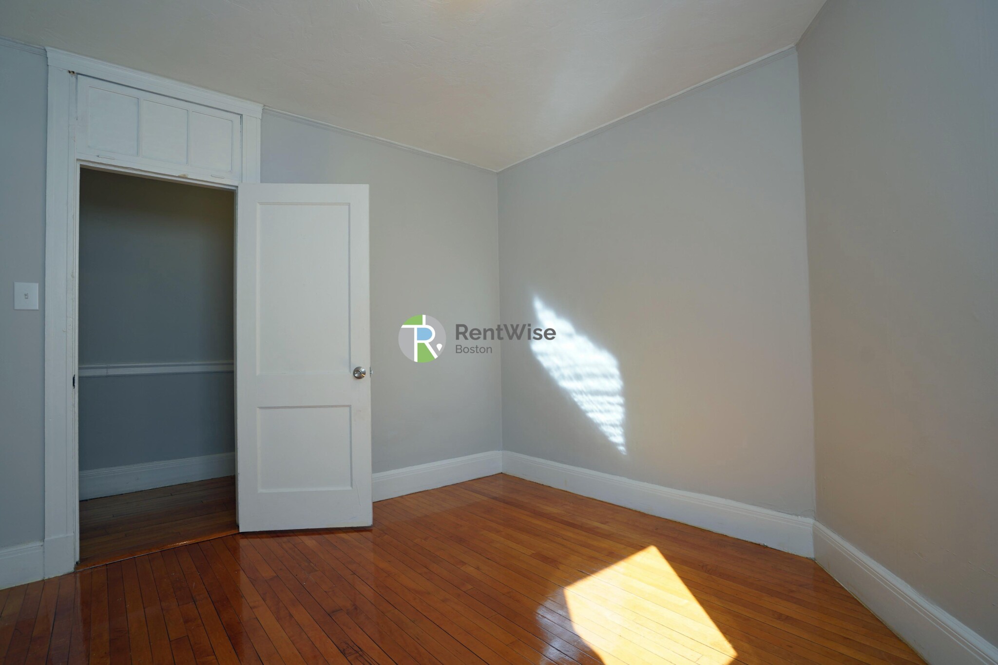 90 Cypress St, Brookline Village