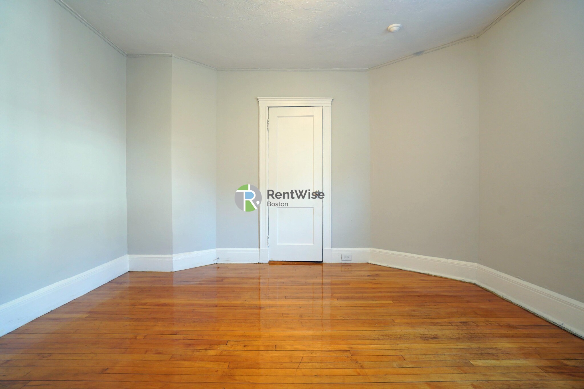 90 Cypress St, Brookline Village