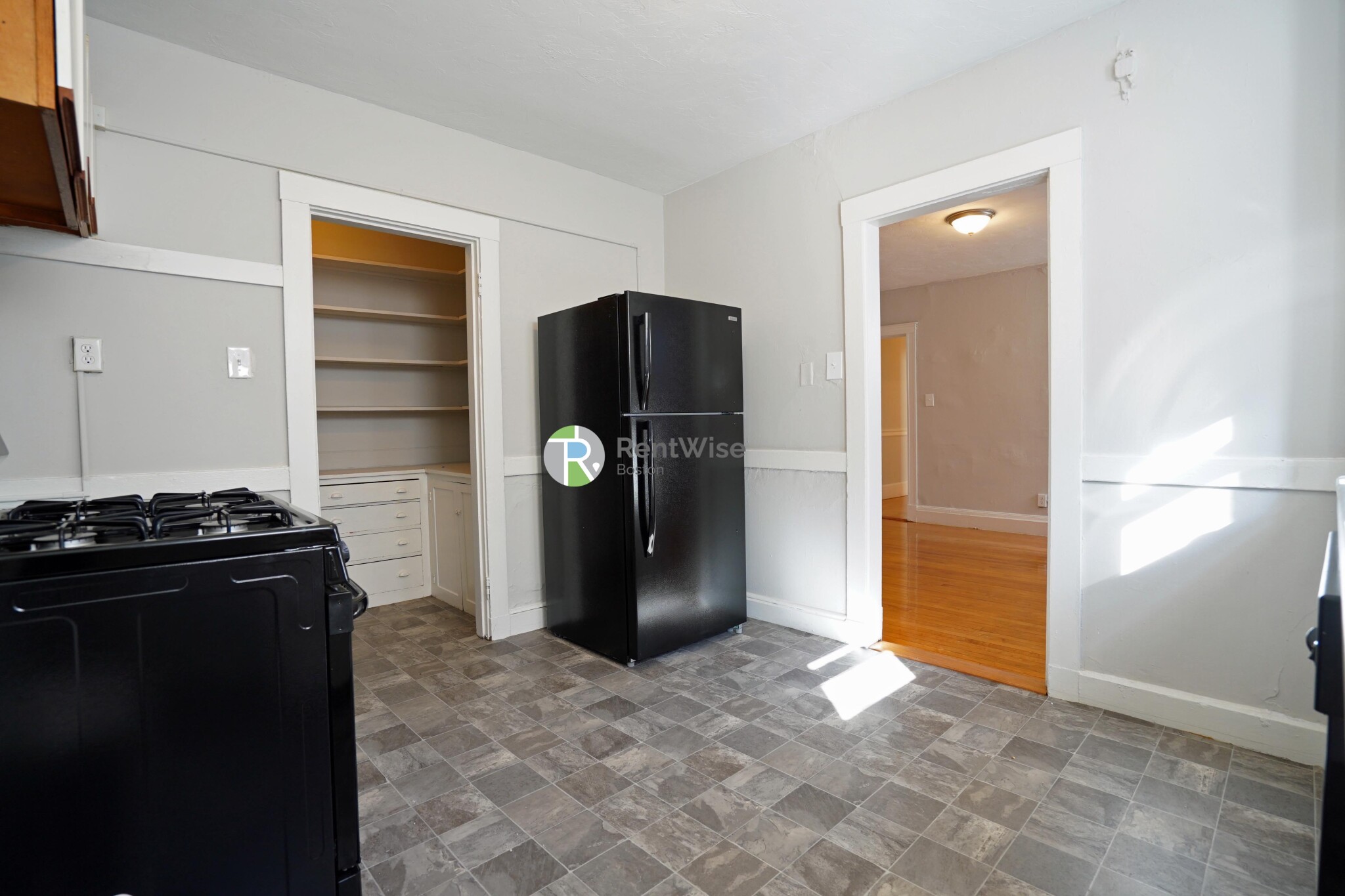 90 Cypress St, Brookline Village