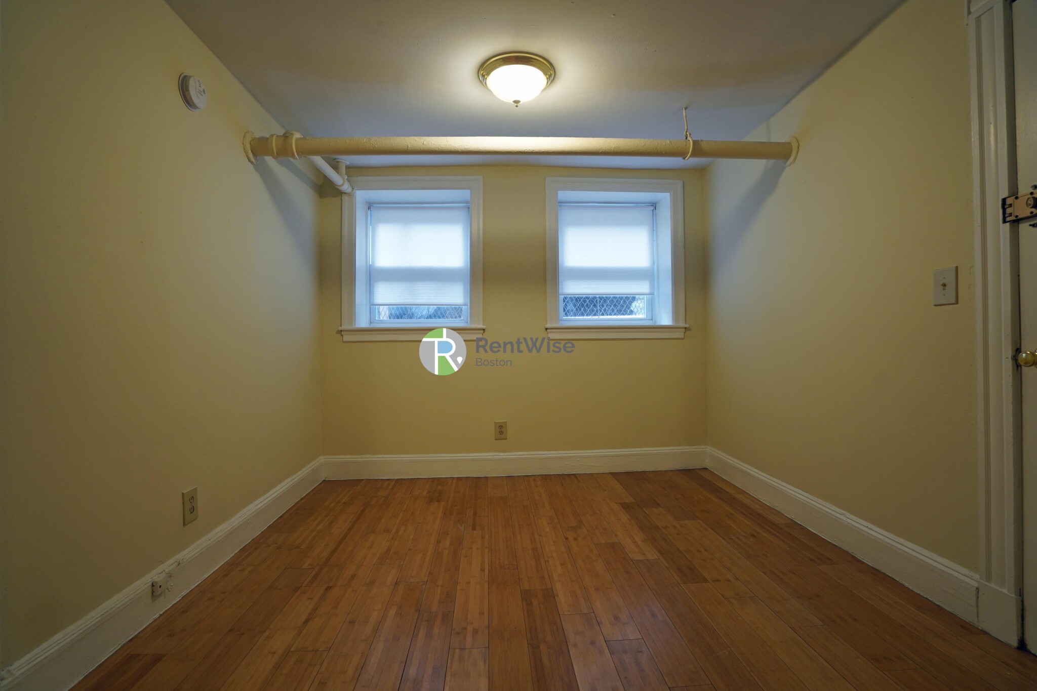 35 Gardner St, Allston