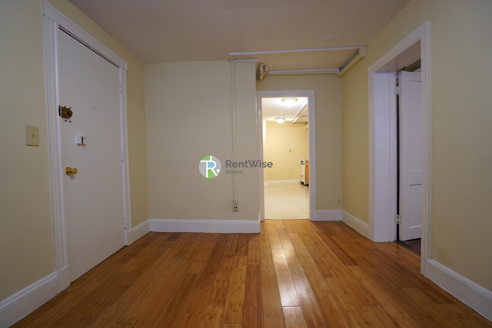 35 Gardner St, Allston