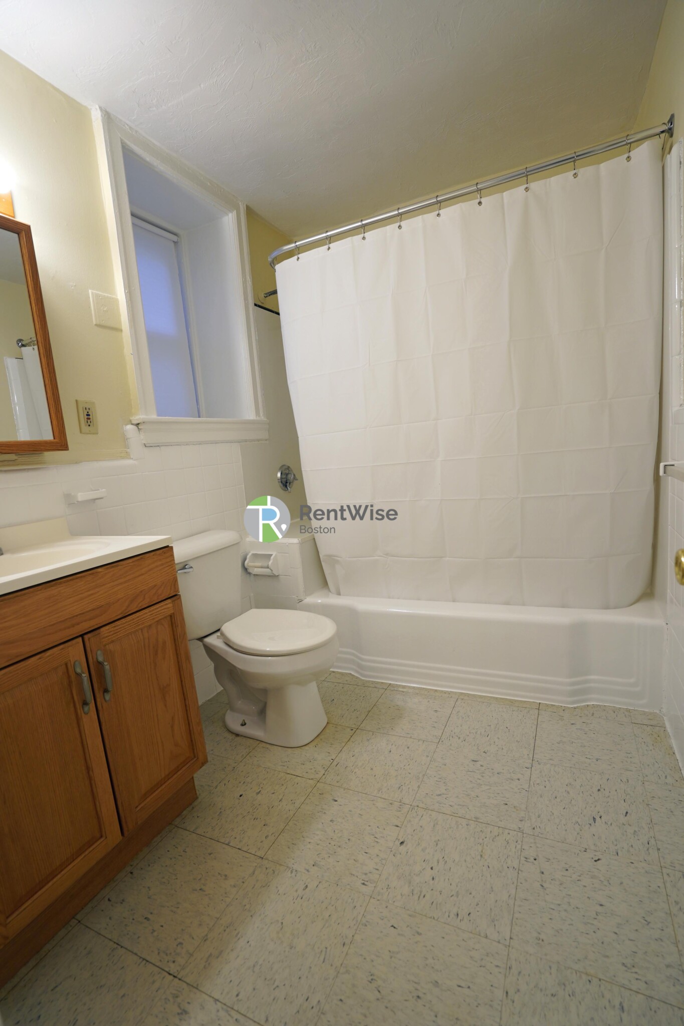 35 Gardner St, Allston