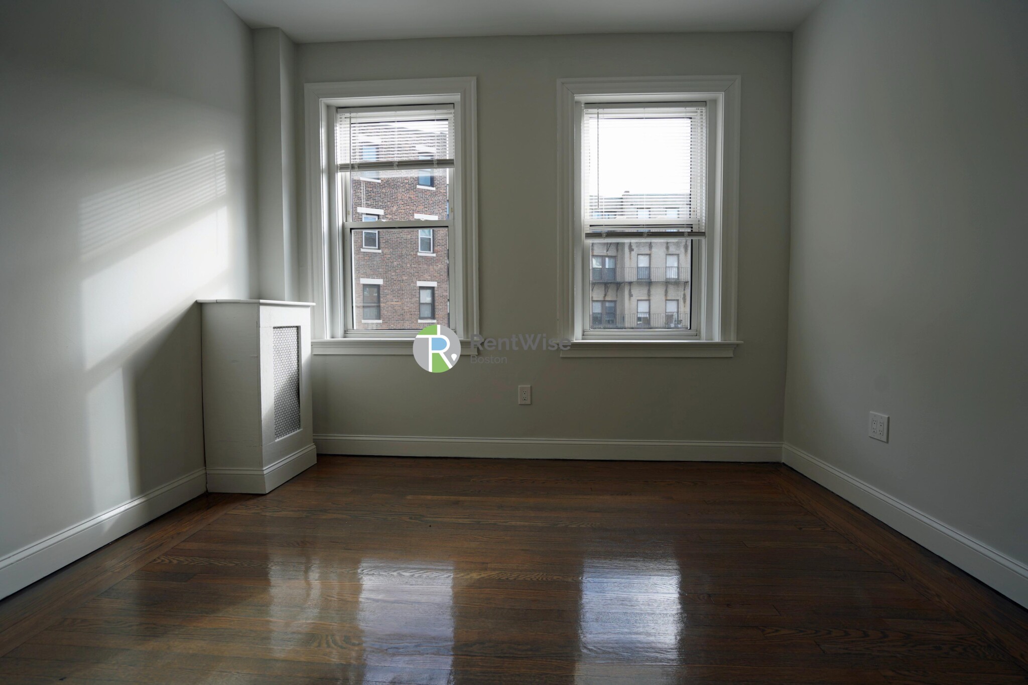 20 Queensberry St, Fenway