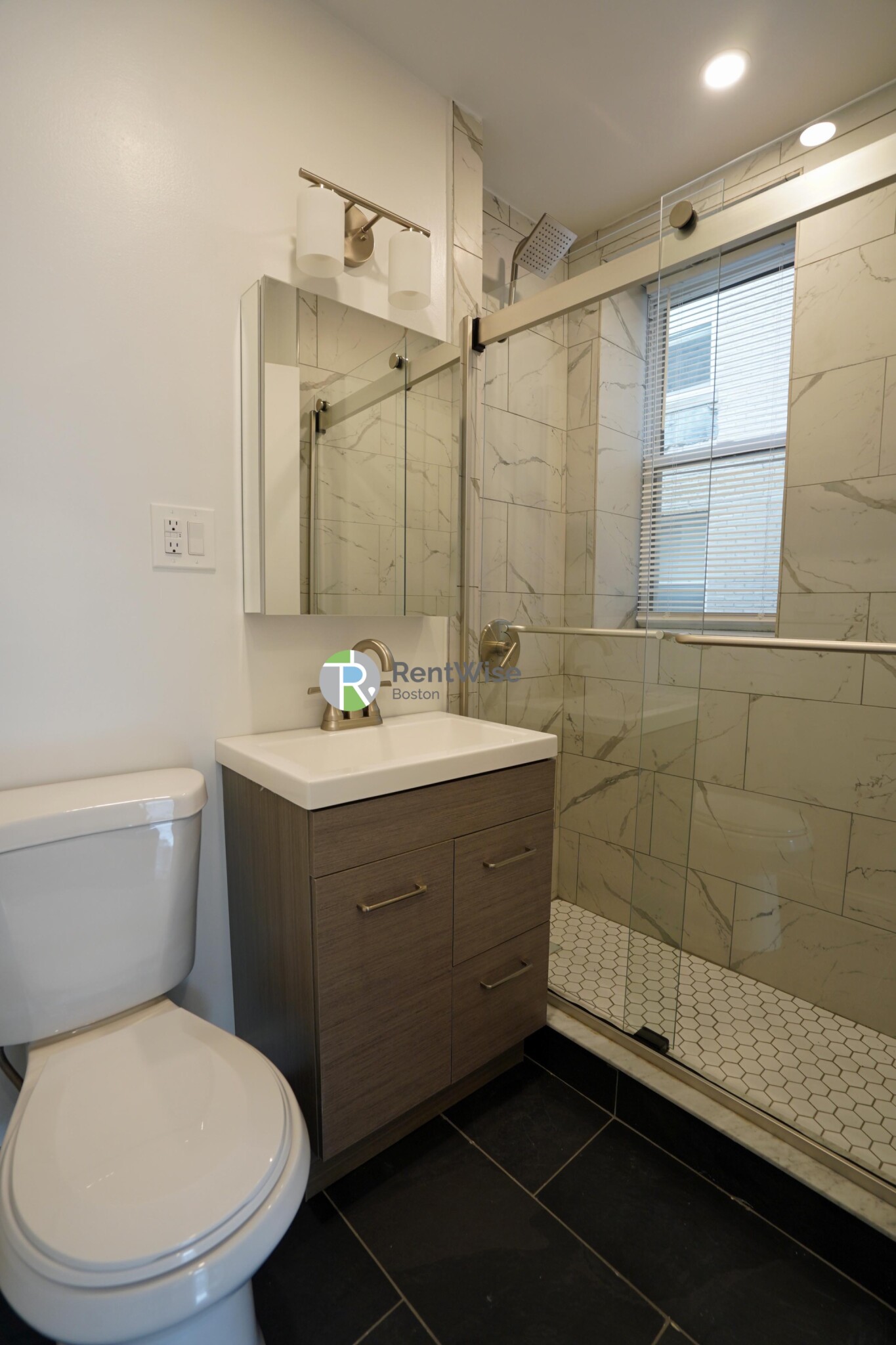 20 Queensberry St, Fenway