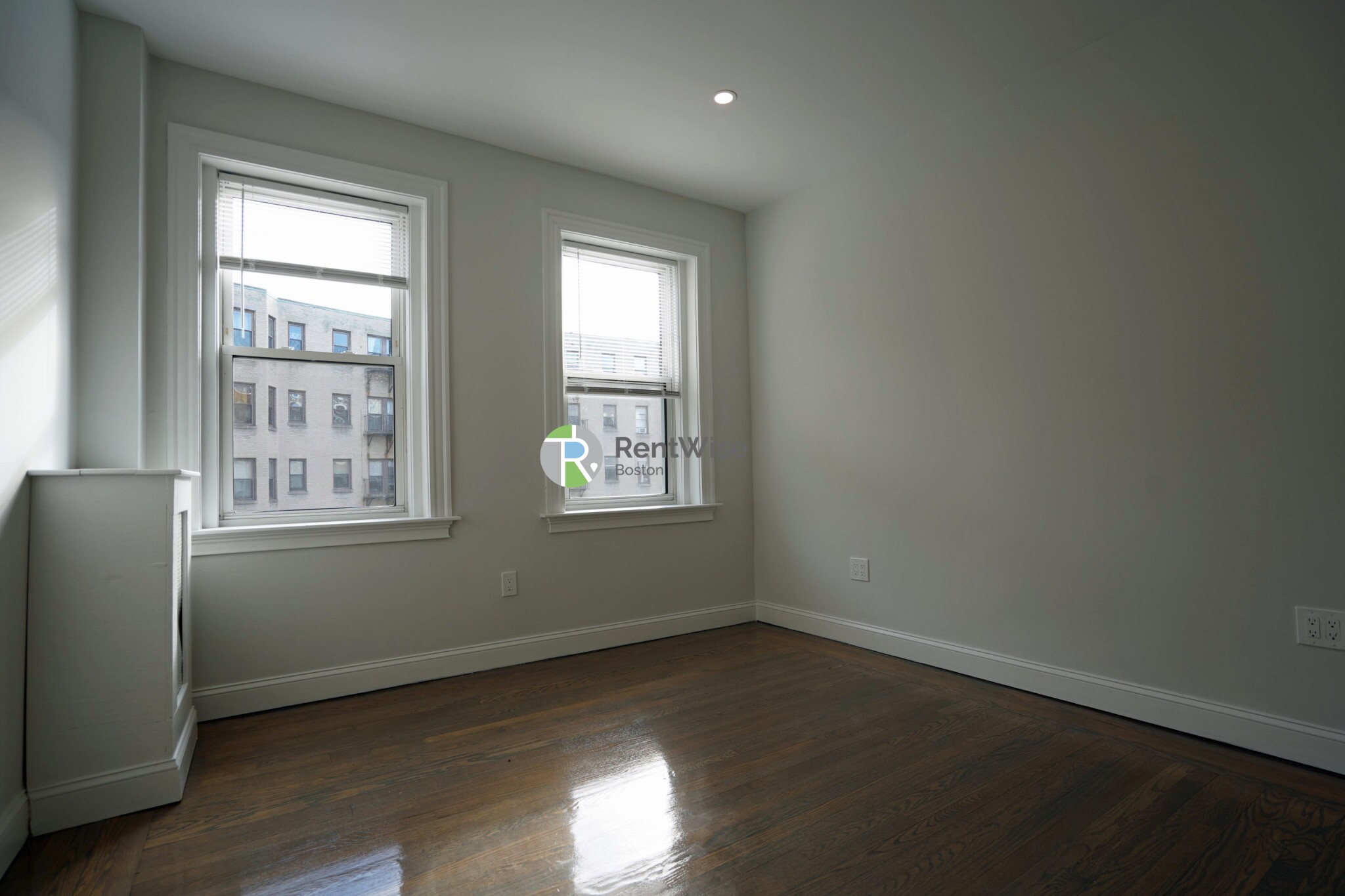 20 Queensberry St, Fenway