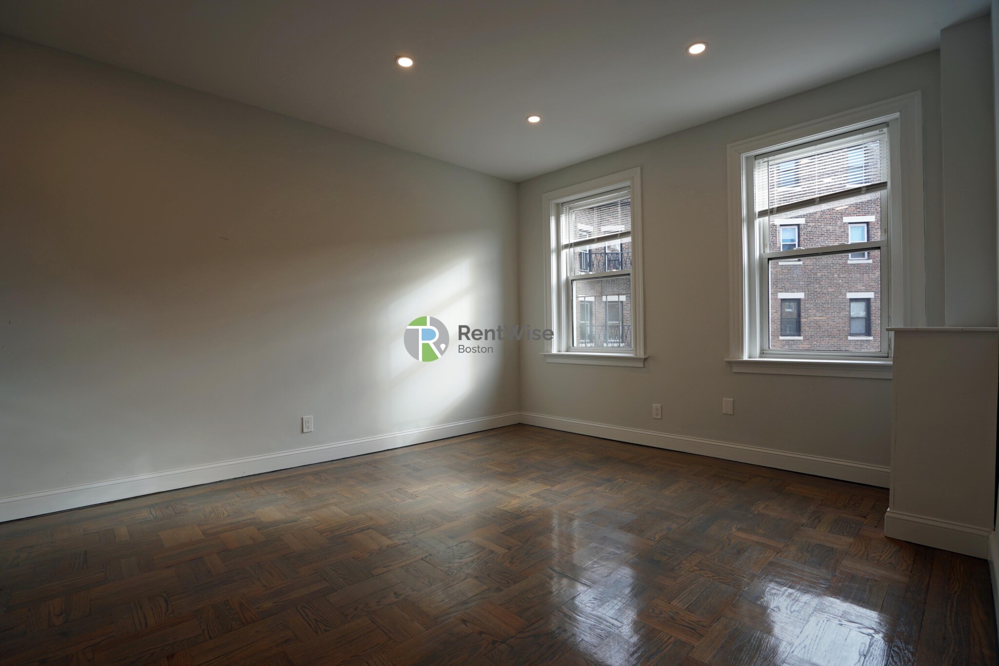 20 Queensberry St, Fenway