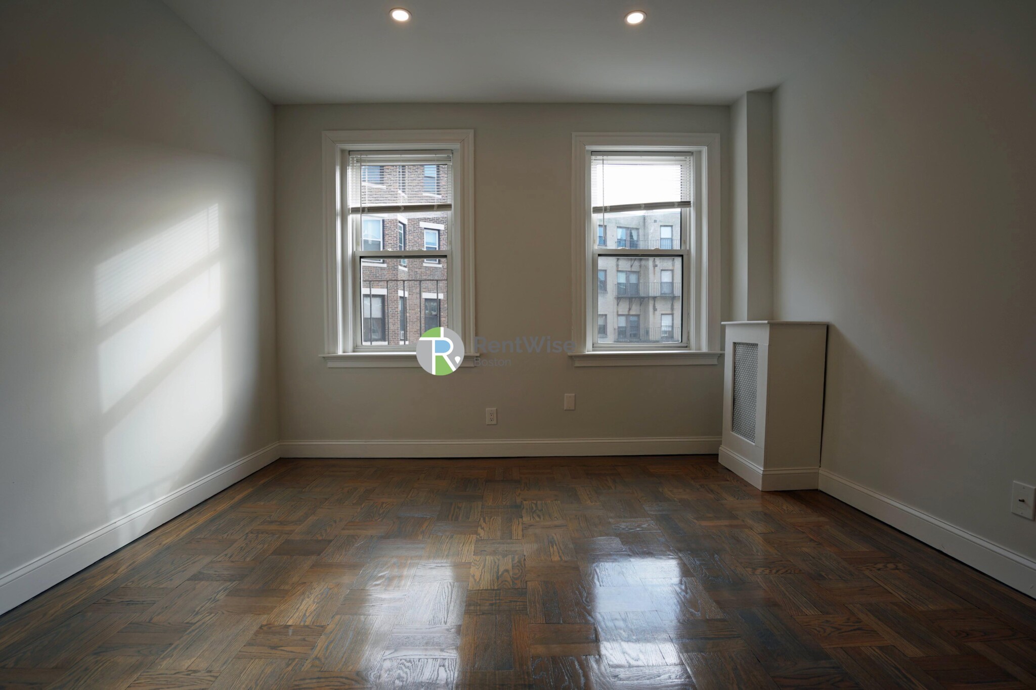 20 Queensberry St, Fenway