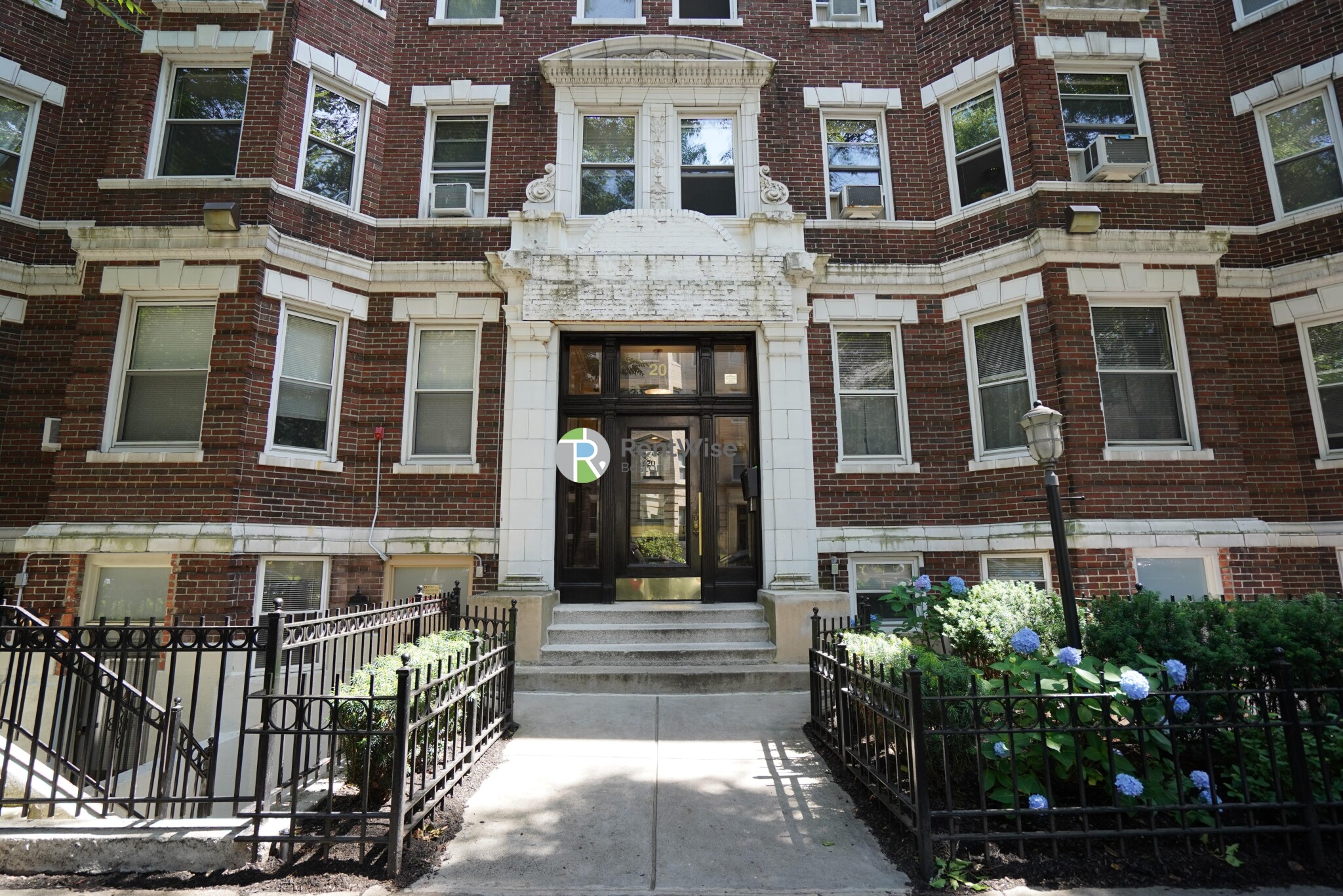 20 Queensberry St, Fenway