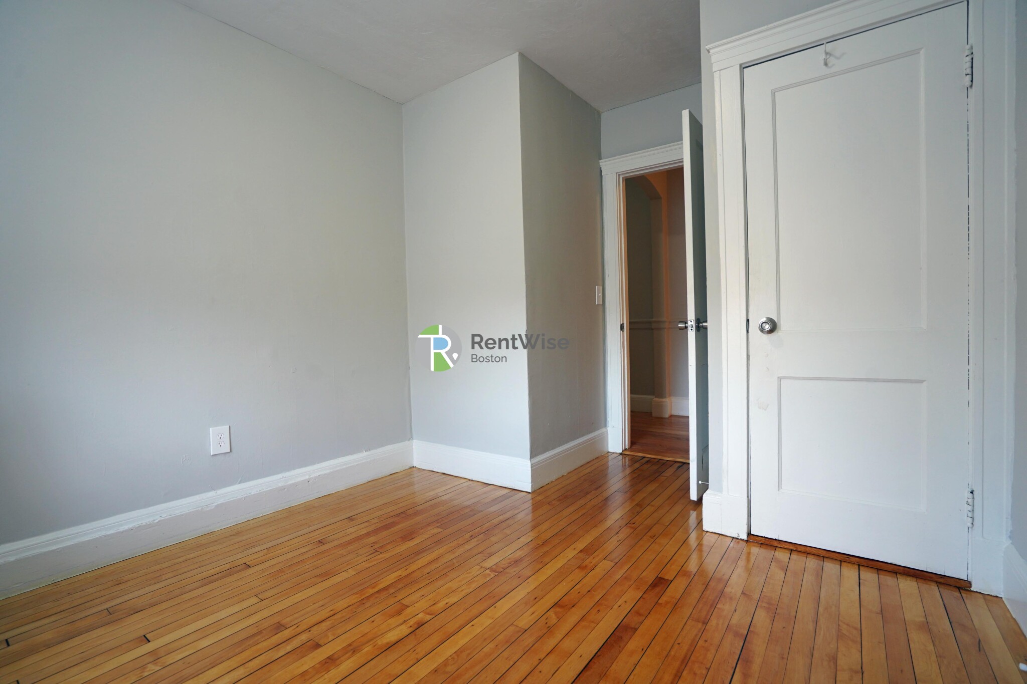 90 Cypress St, Emerson Gardens