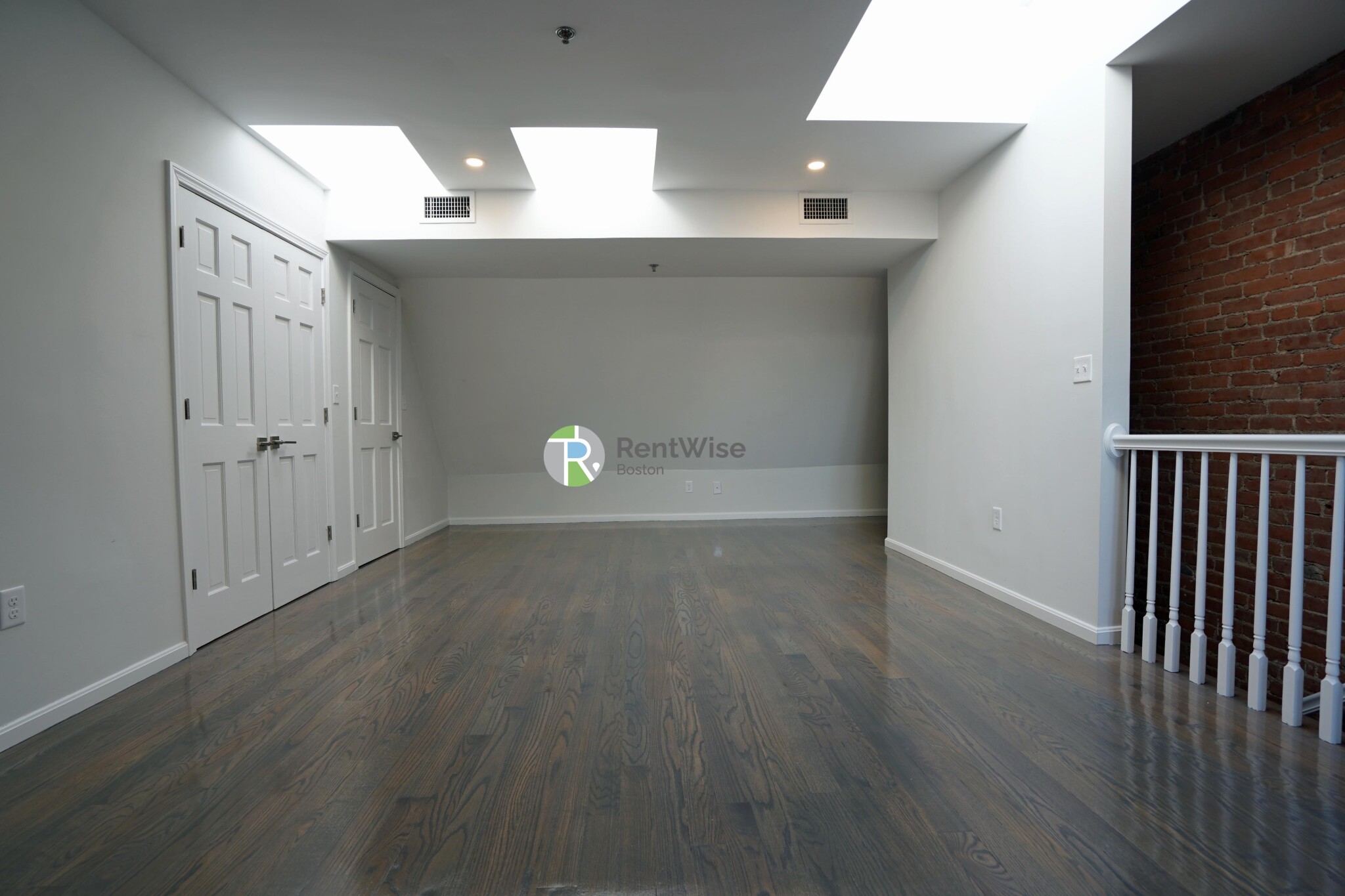 1406 Beacon St, Corey Hill