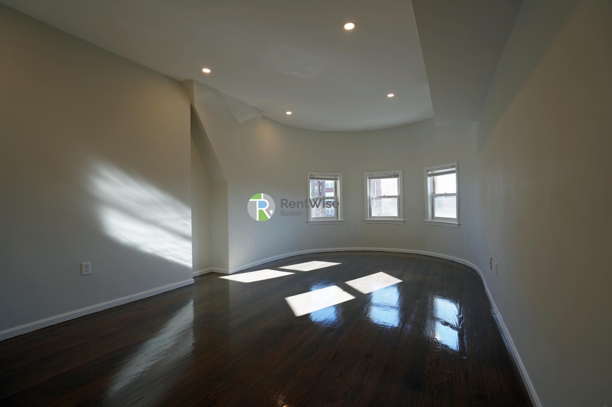 1406 Beacon St, Corey Hill