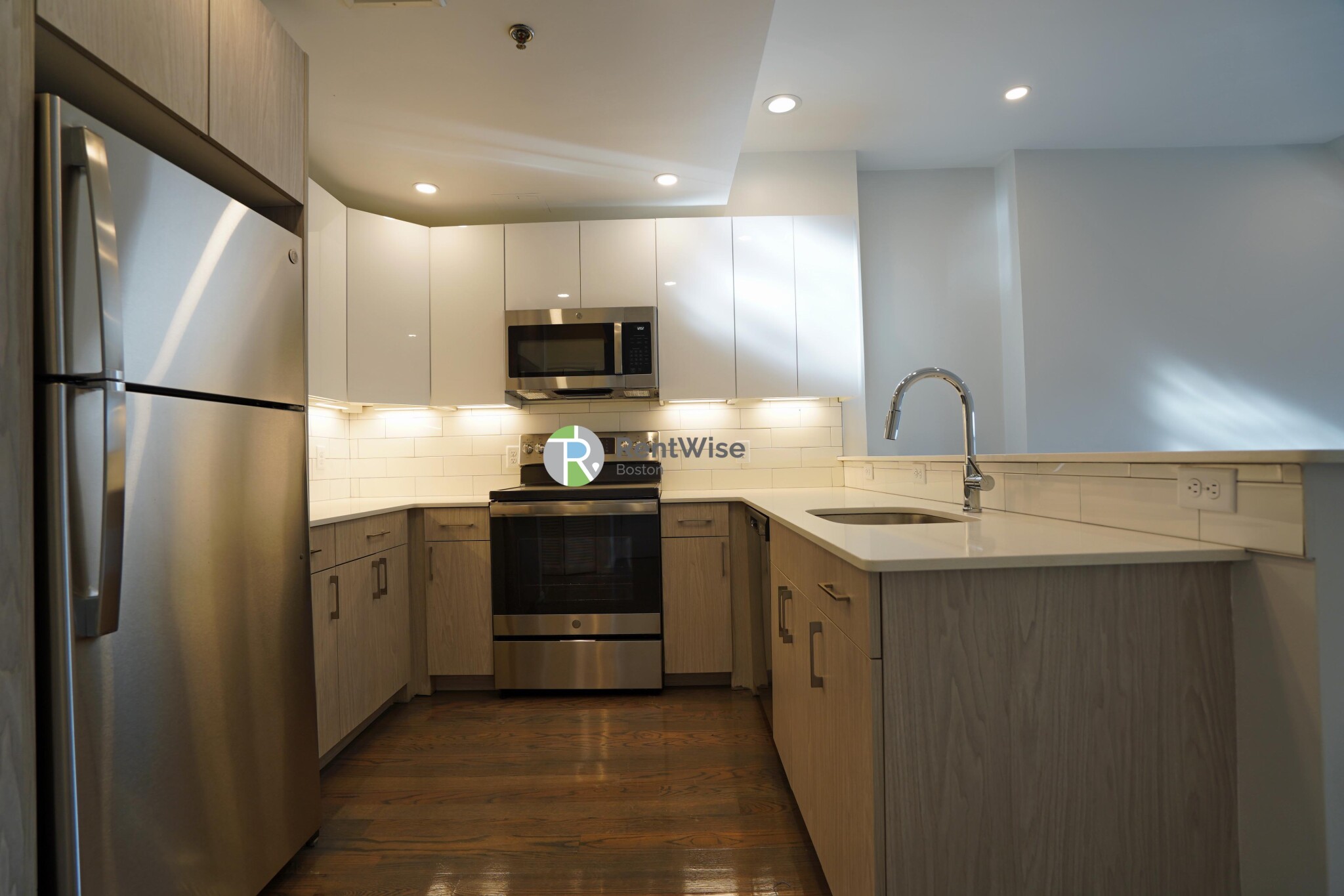 1406 Beacon St, Corey Hill