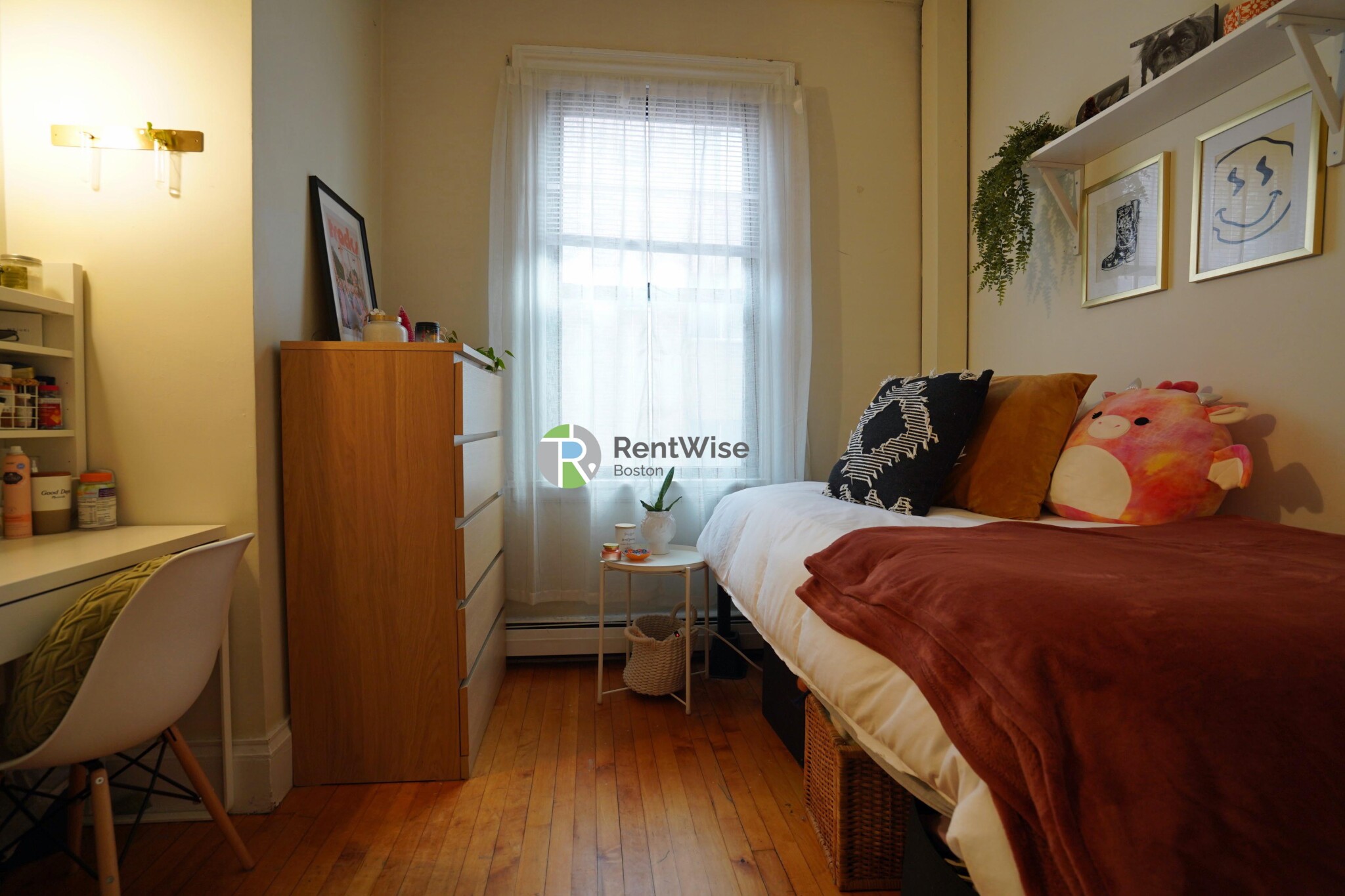 72 Gardner St, Allston