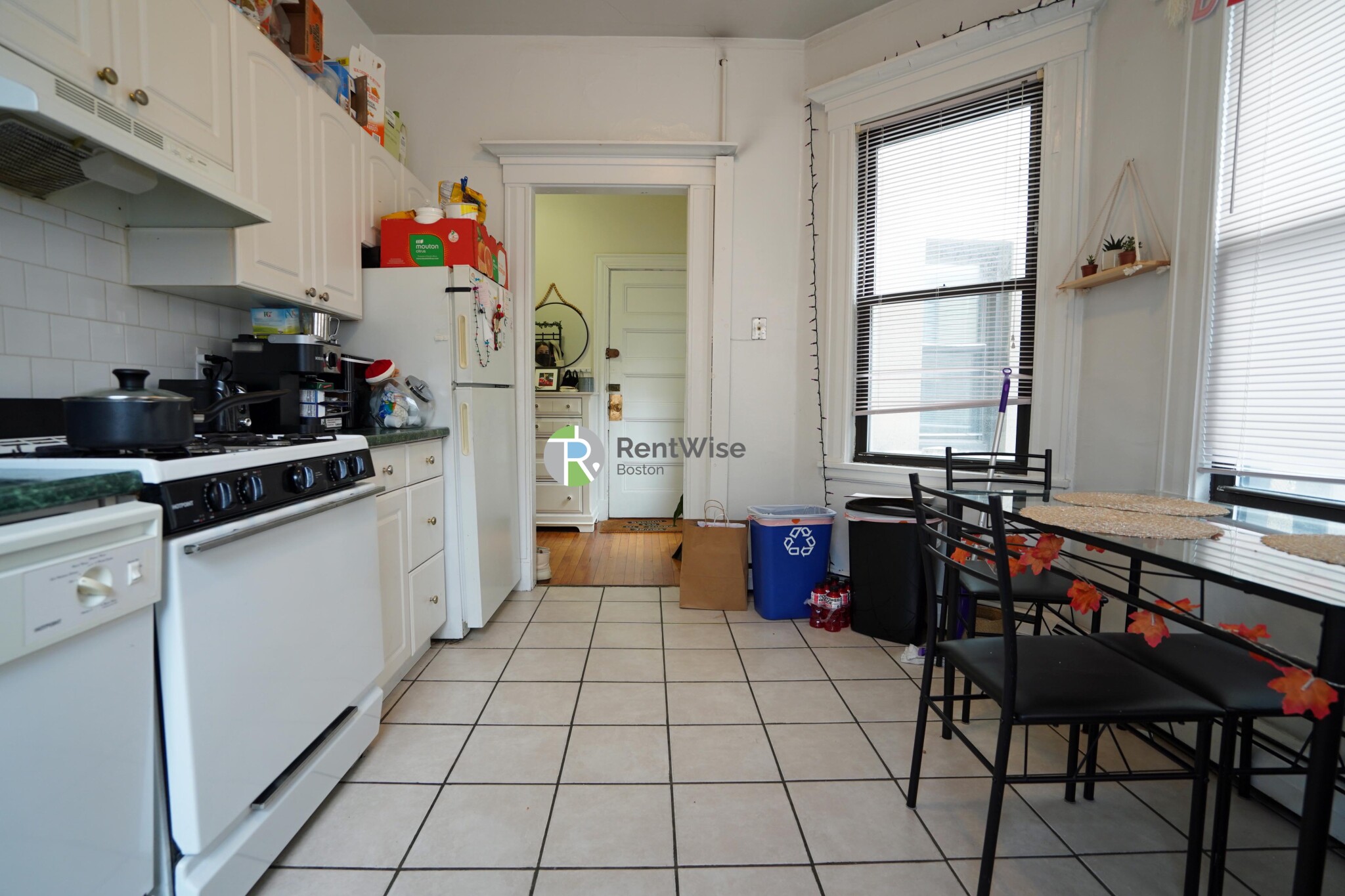 72 Gardner St, Allston