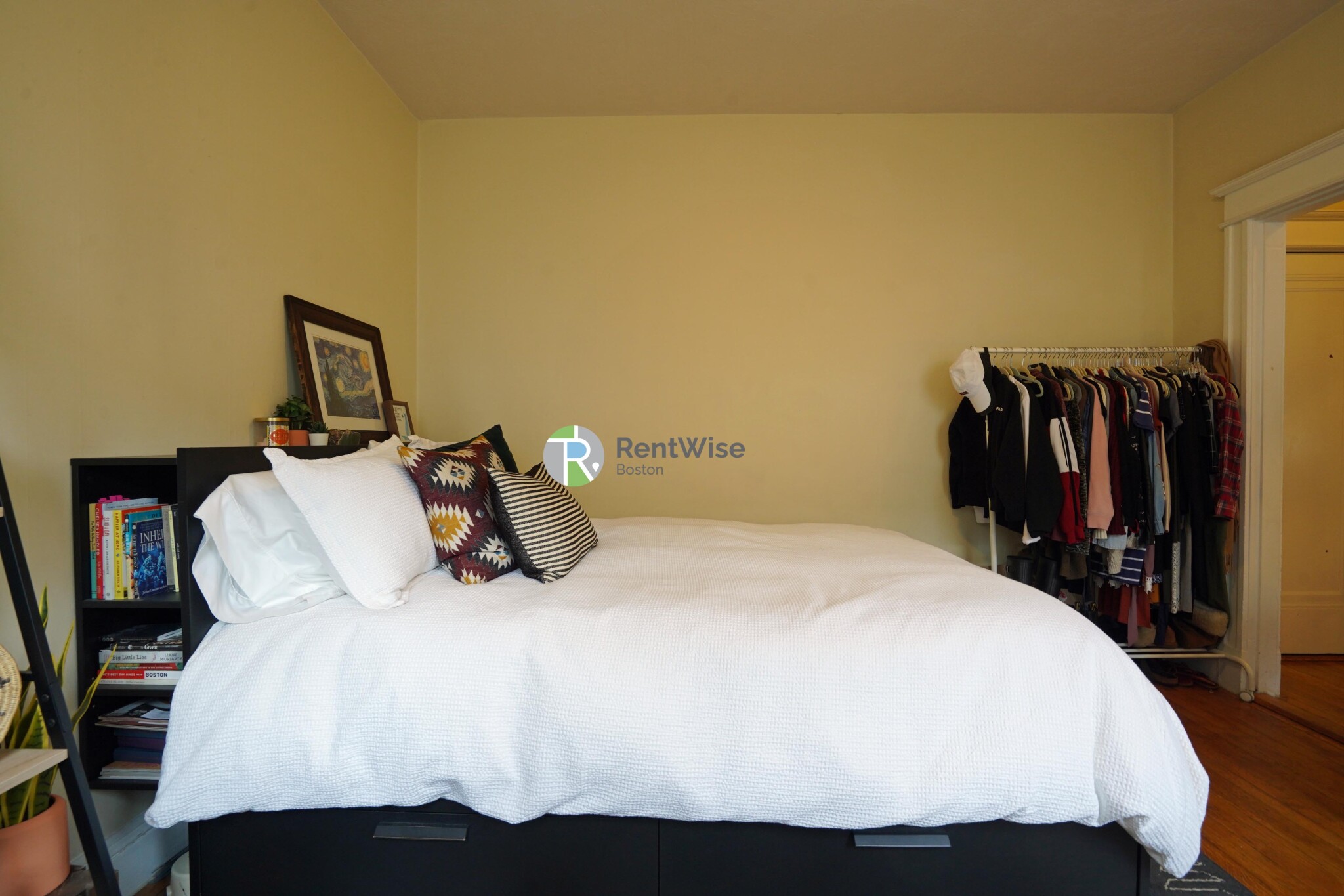 221 Kelton, Brighton