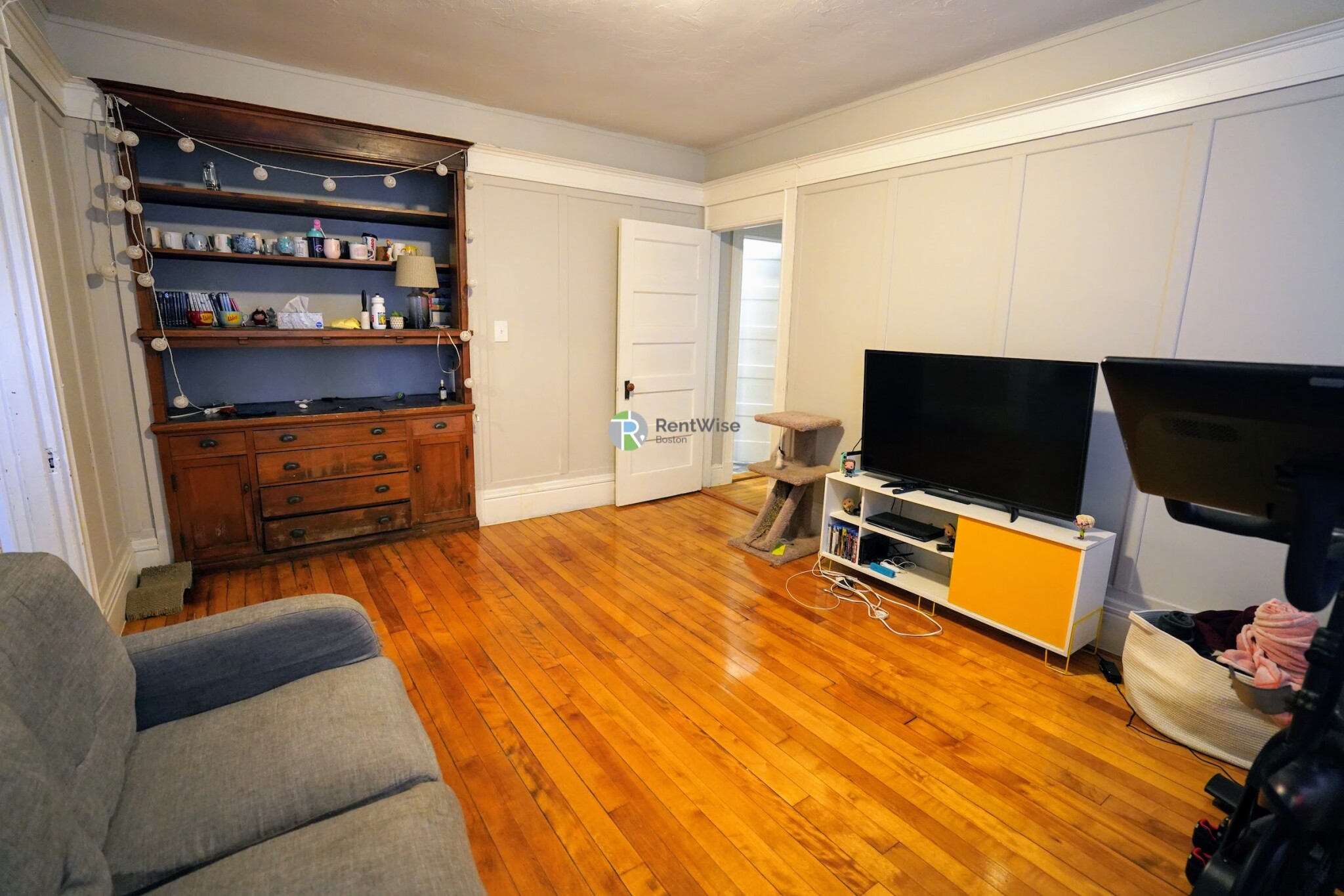 218 South St, Jamaica Plain