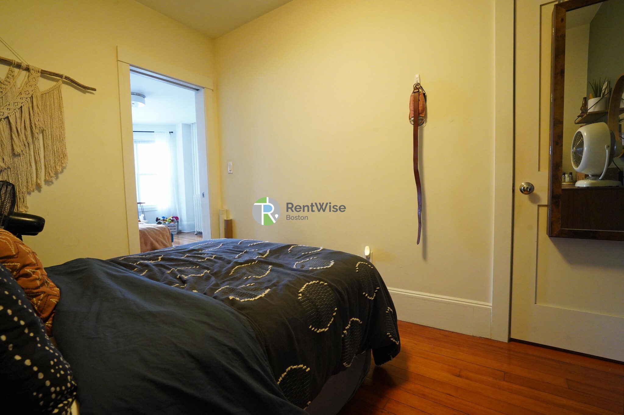 83 Harvard St, Brookline Village