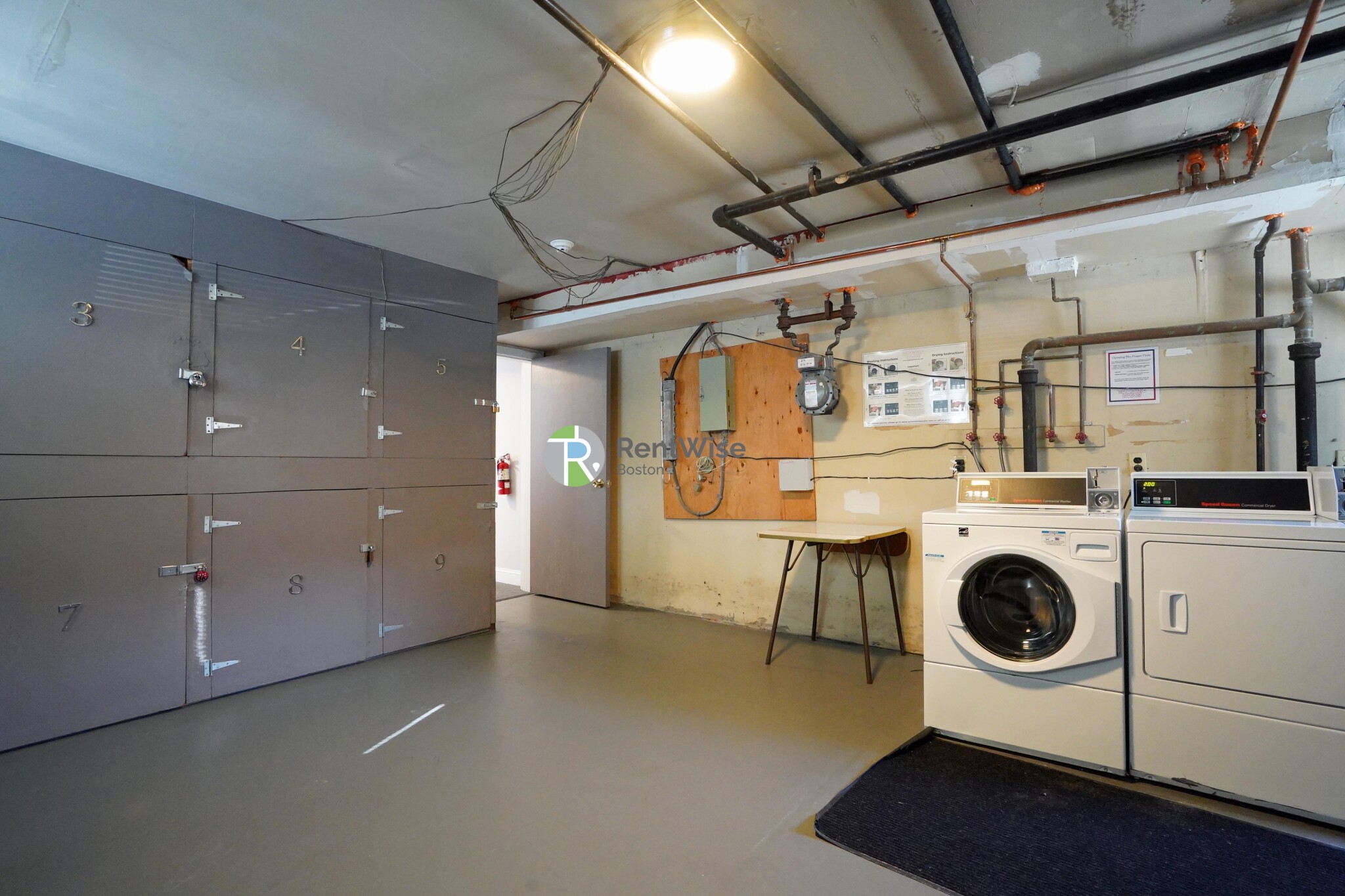 121 Ash St, South Side