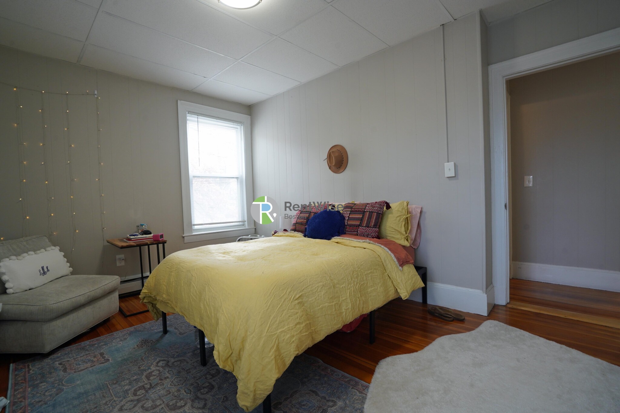 2 Ashford Ct, Allston