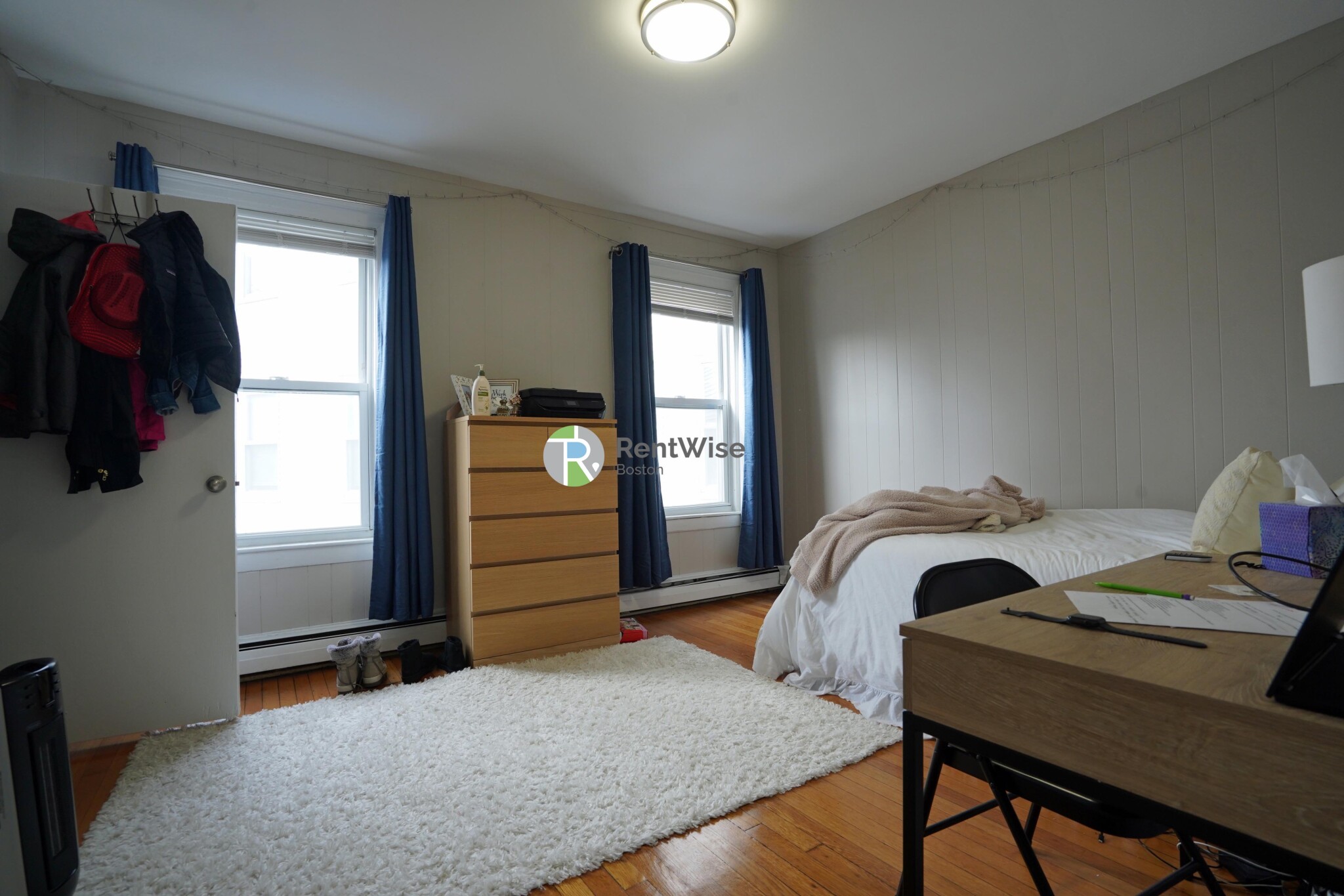 2 Ashford Ct, Allston