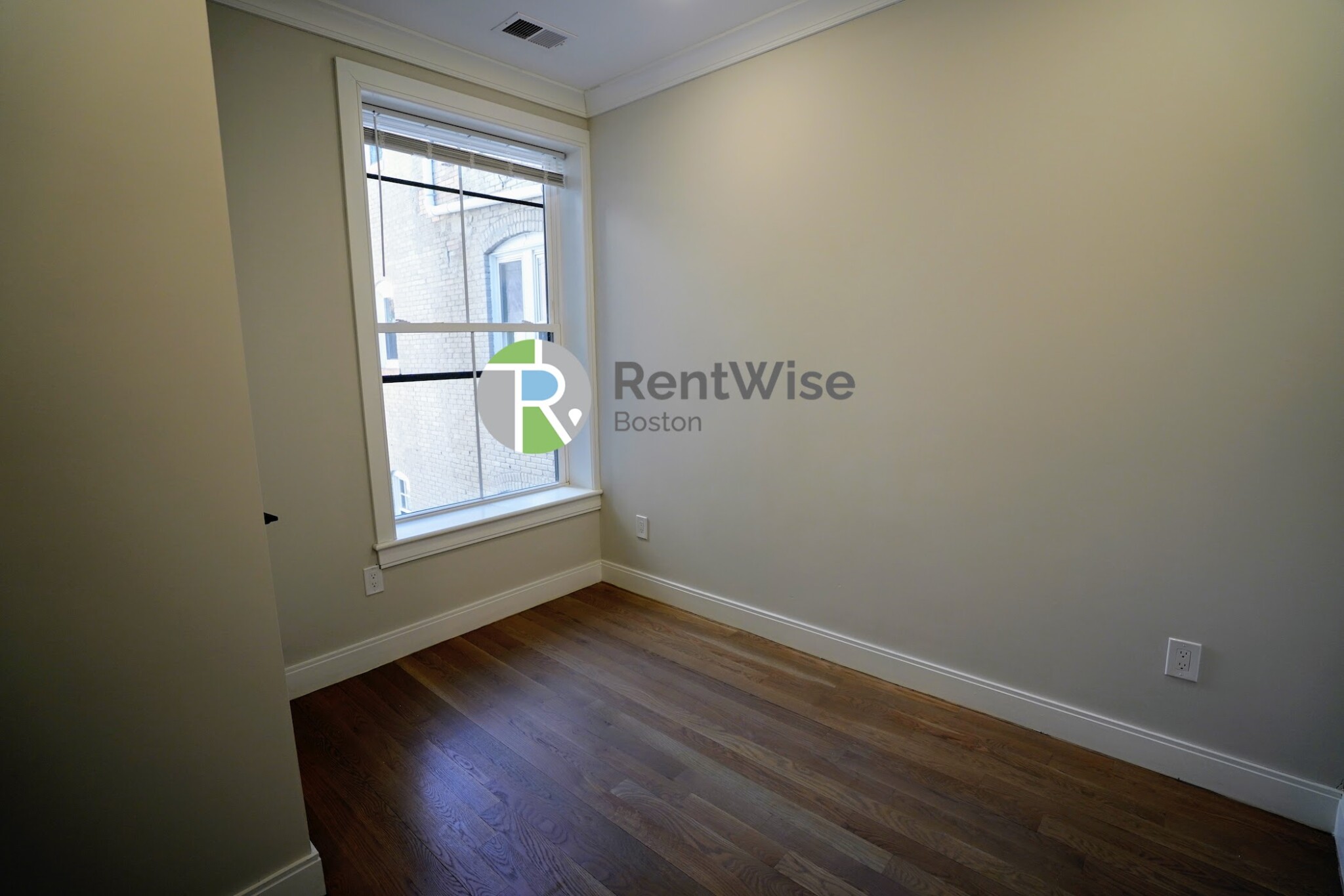 47 Englewood Ave, Brighton