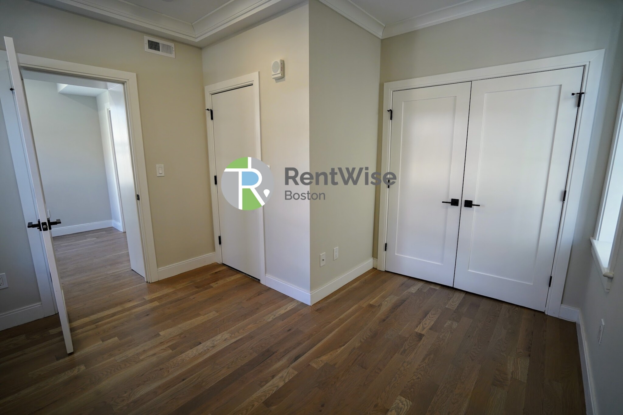 47 Englewood Ave, Brighton