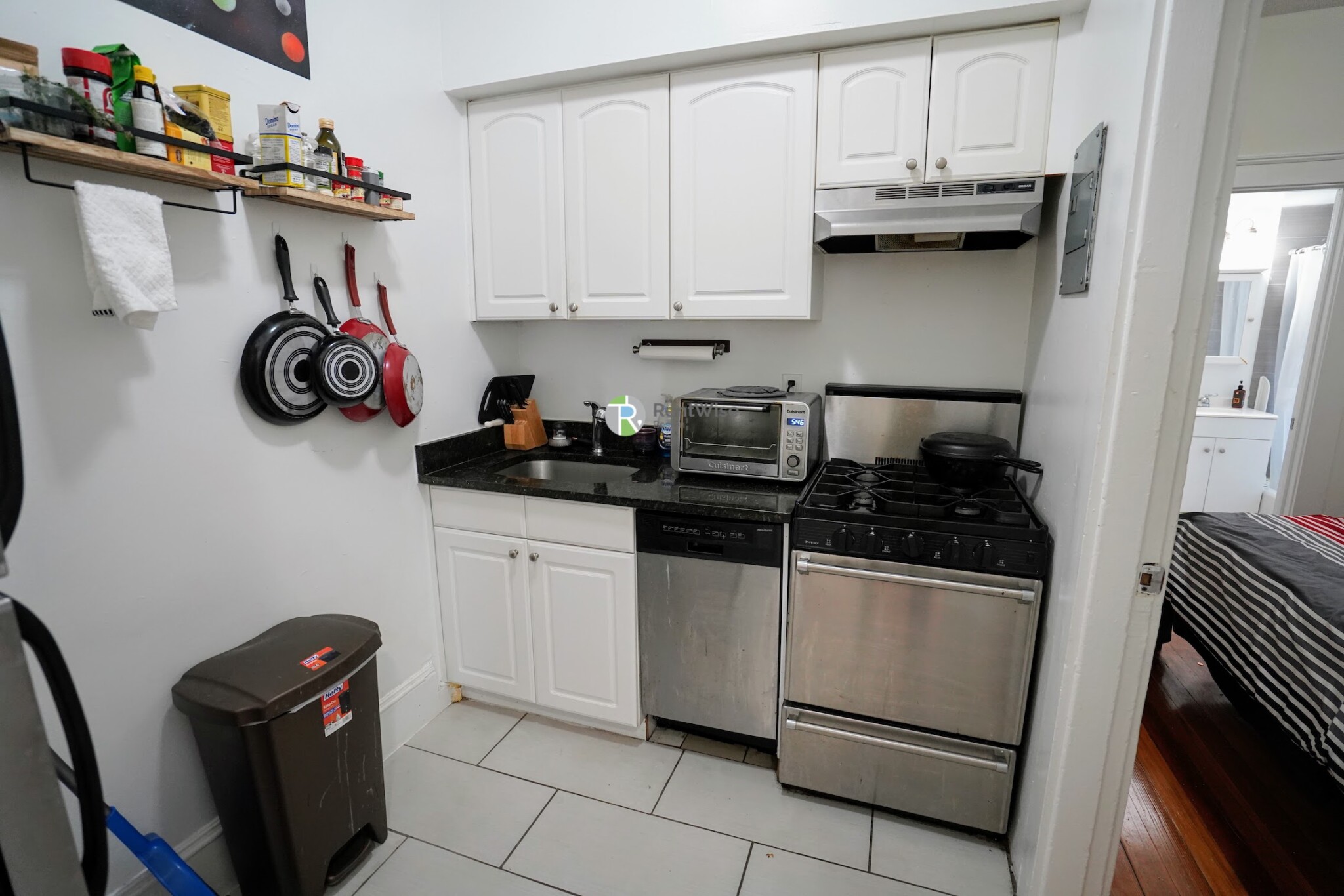 61 Brighton Ave, Allston