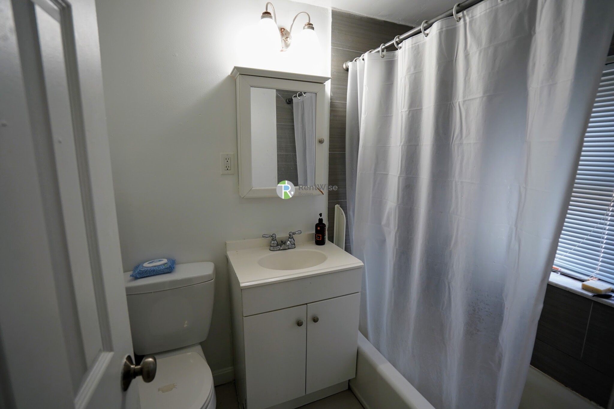 61 Brighton Ave, Allston