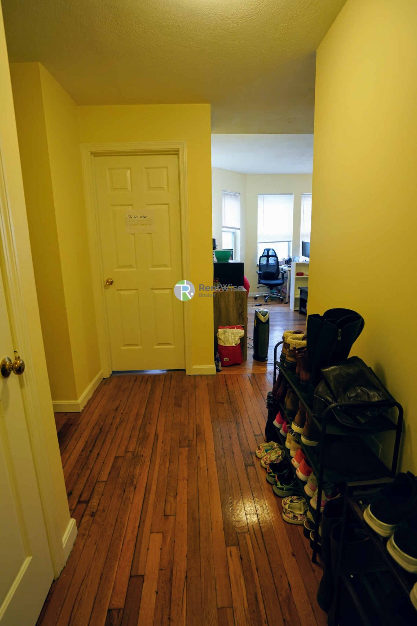 6 Lorraine St, Roslindale