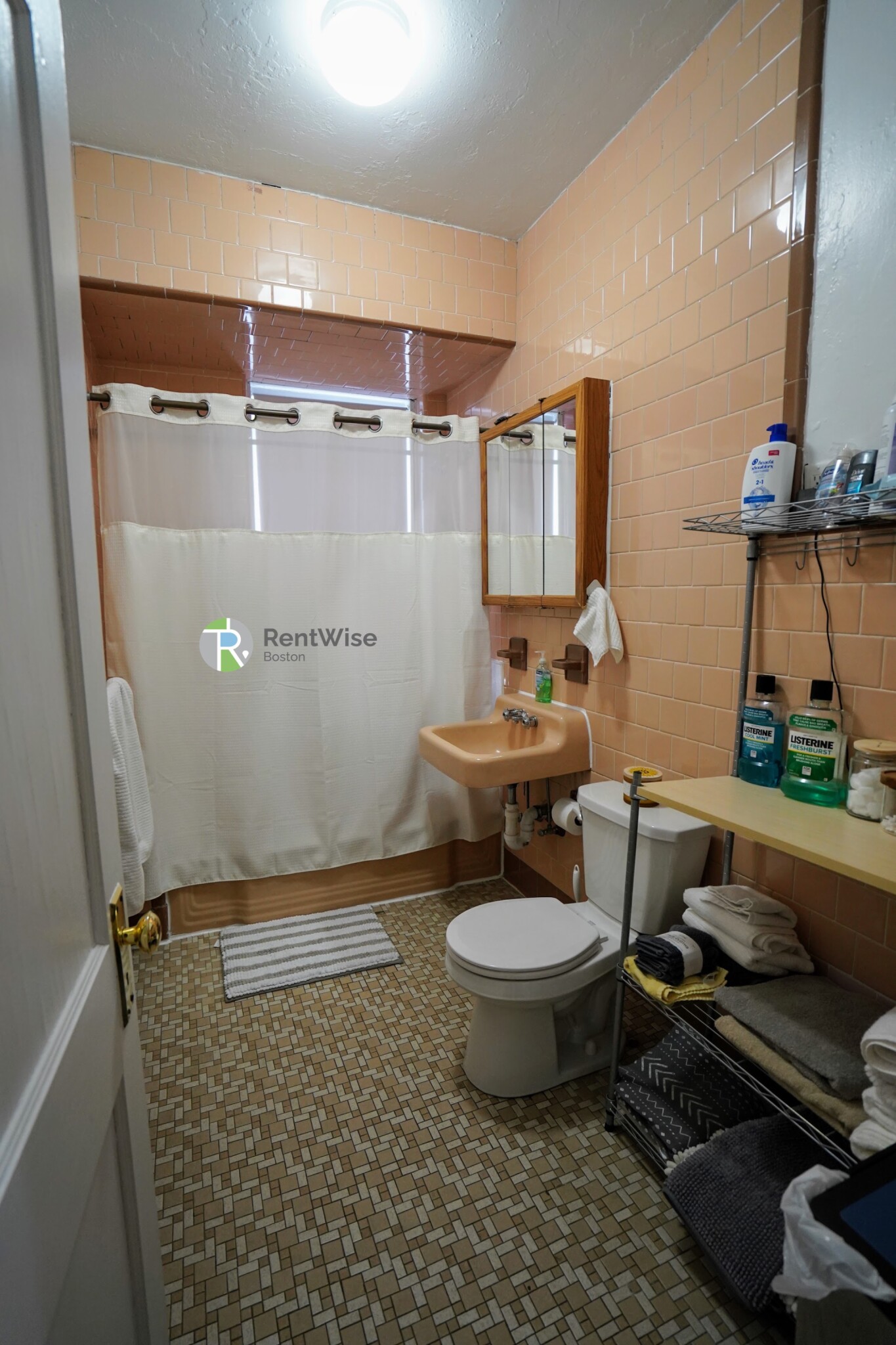 1822 Beacon St, Brookline