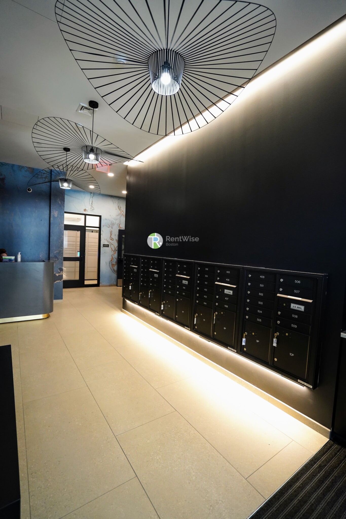 100 Hemenway St, Fenway