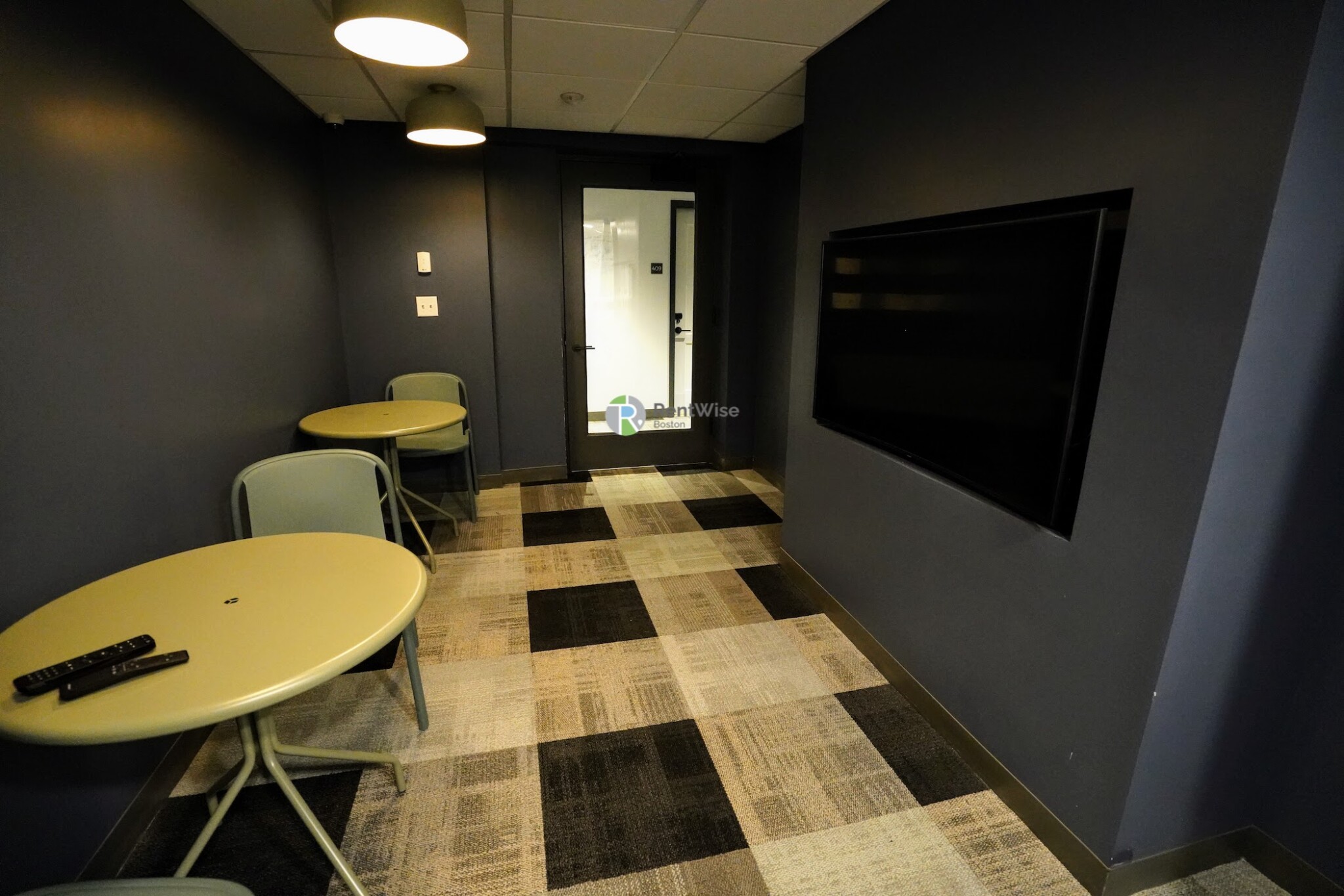 100 Hemenway St, Fenway