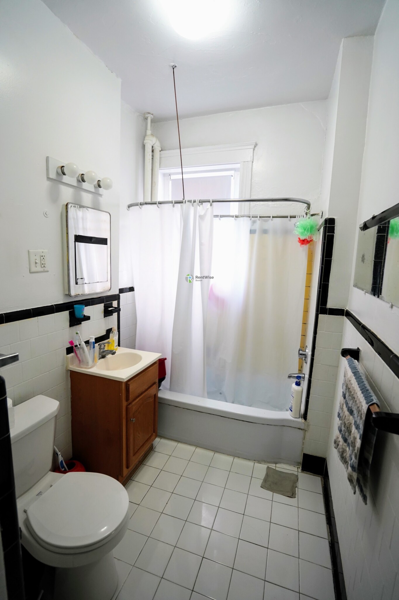 1381 Commonwealth Ave, Allston