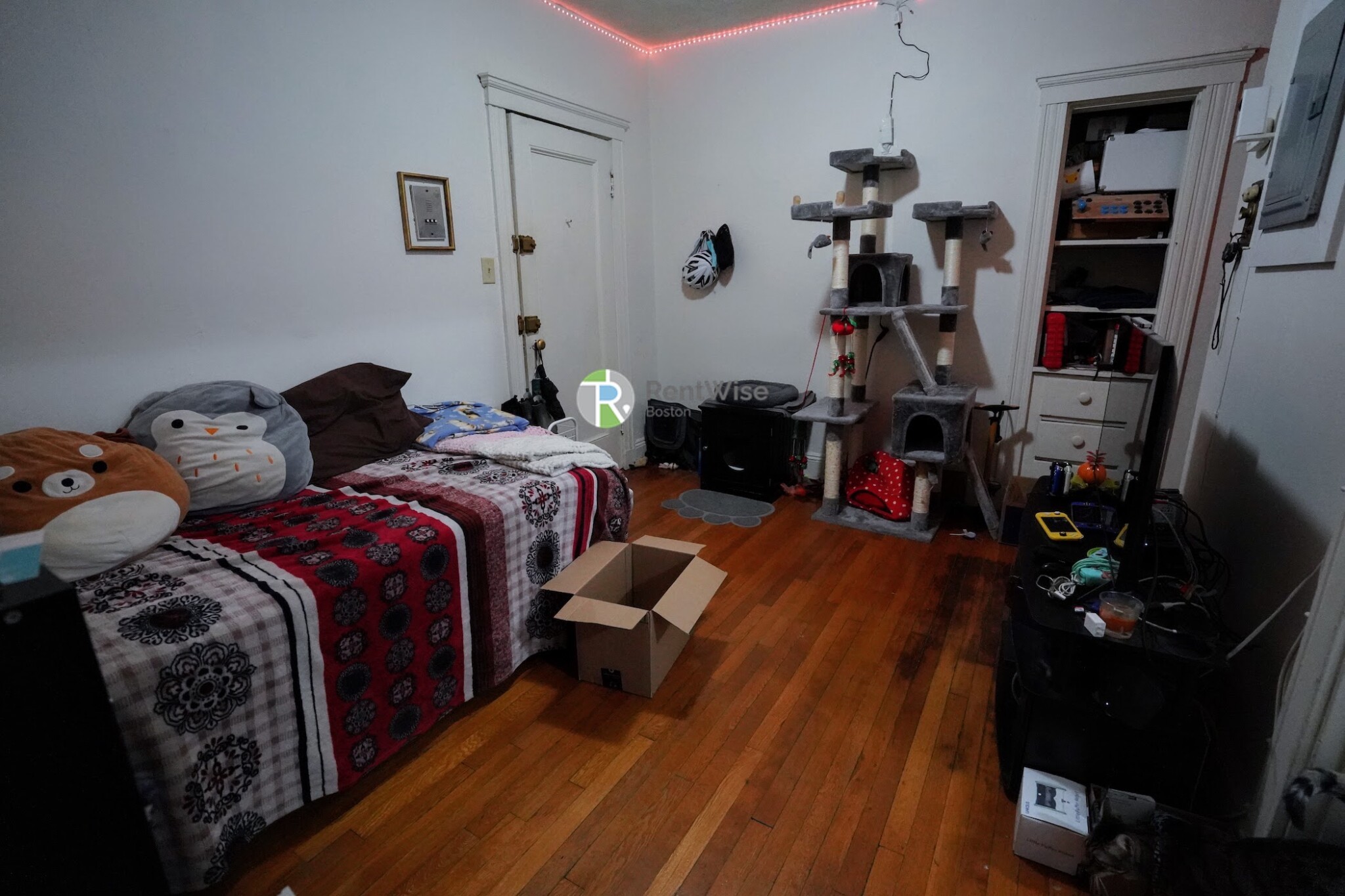 116 Washington St, Brighton