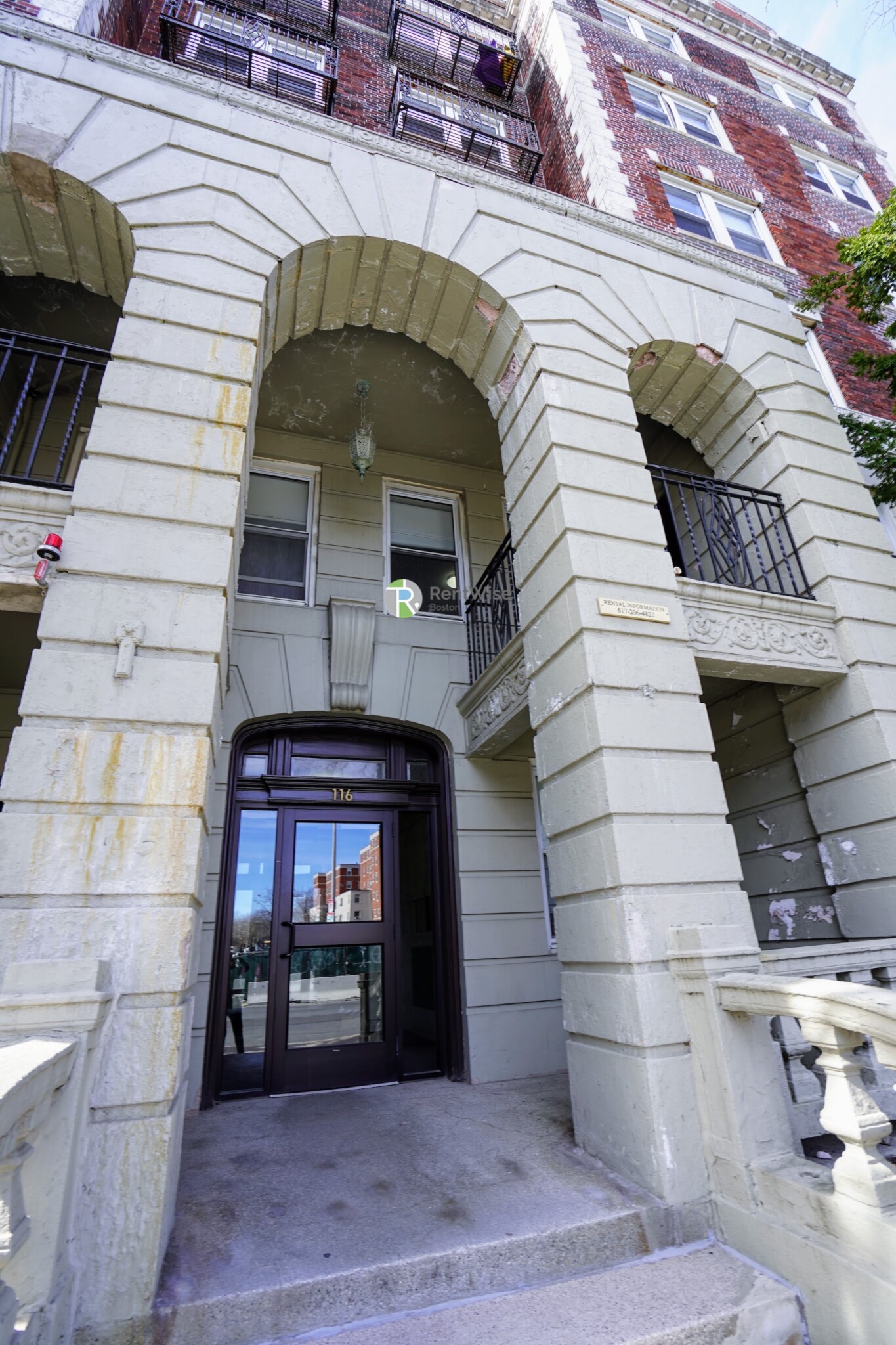 116 Washington St, Brighton