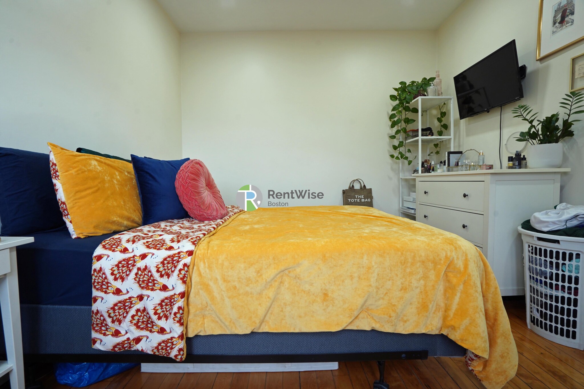 1218 Commonwealth Ave, Allston