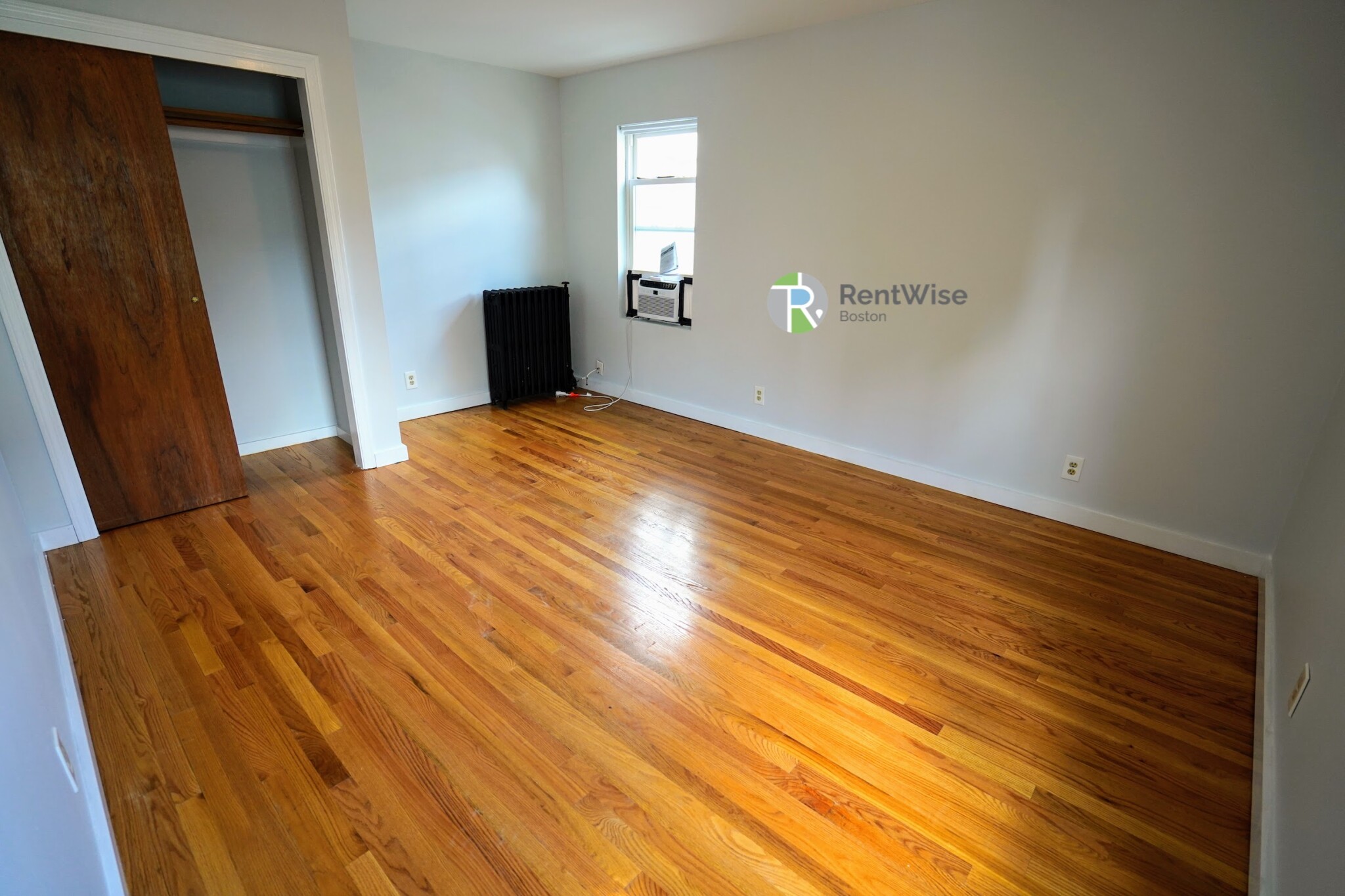 381 Dorchester St, South Boston