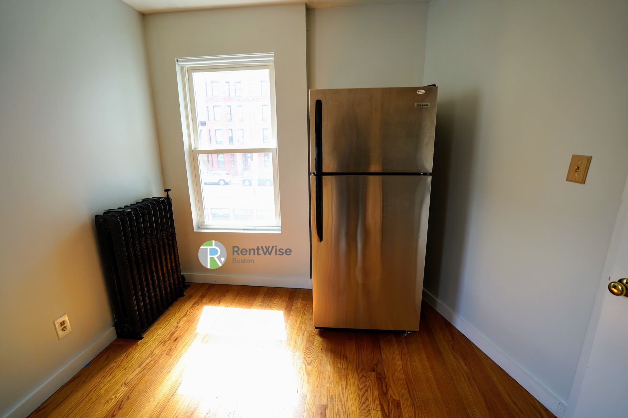 381 Dorchester St, South Boston