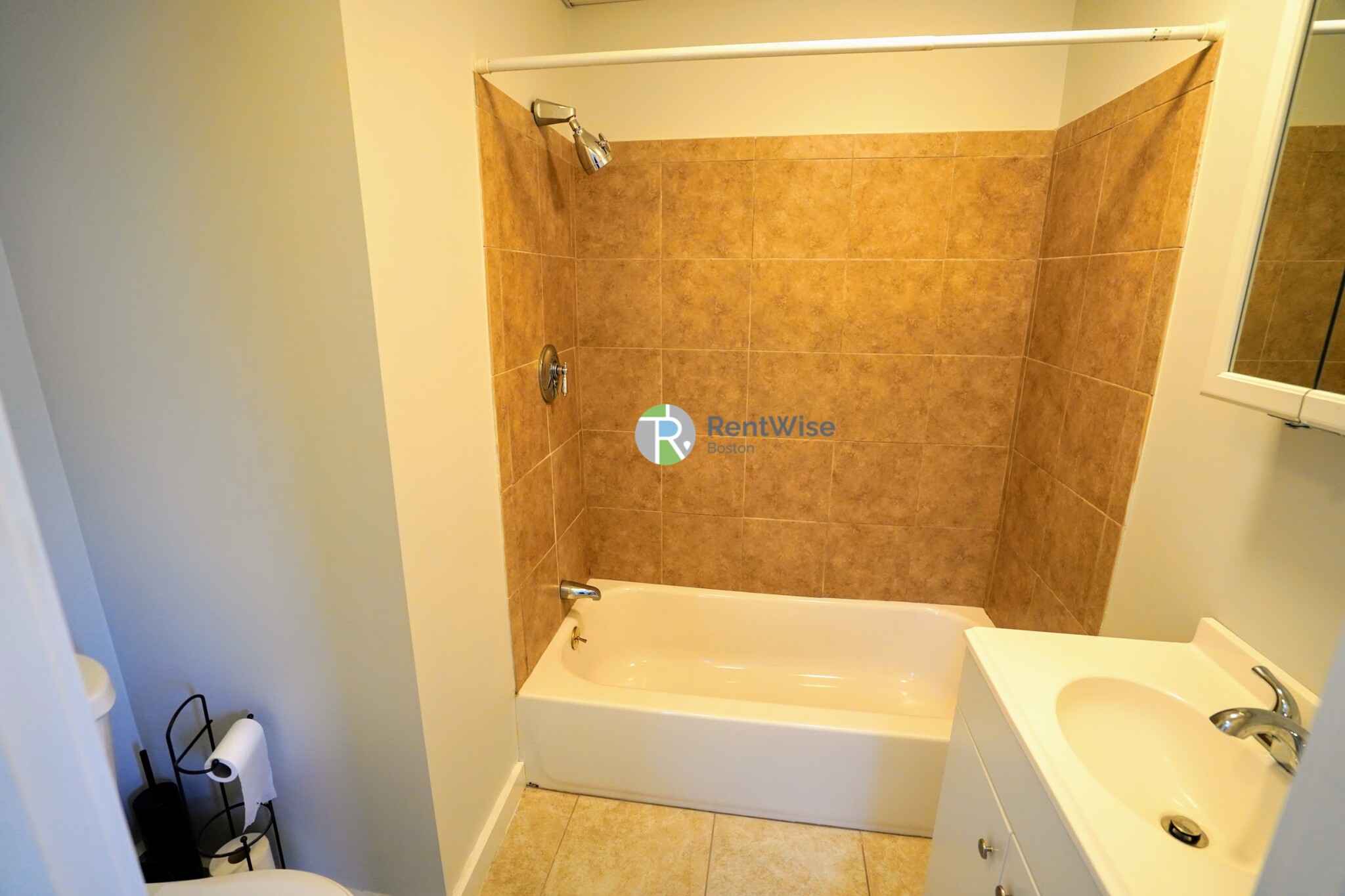 381 Dorchester St, South Boston