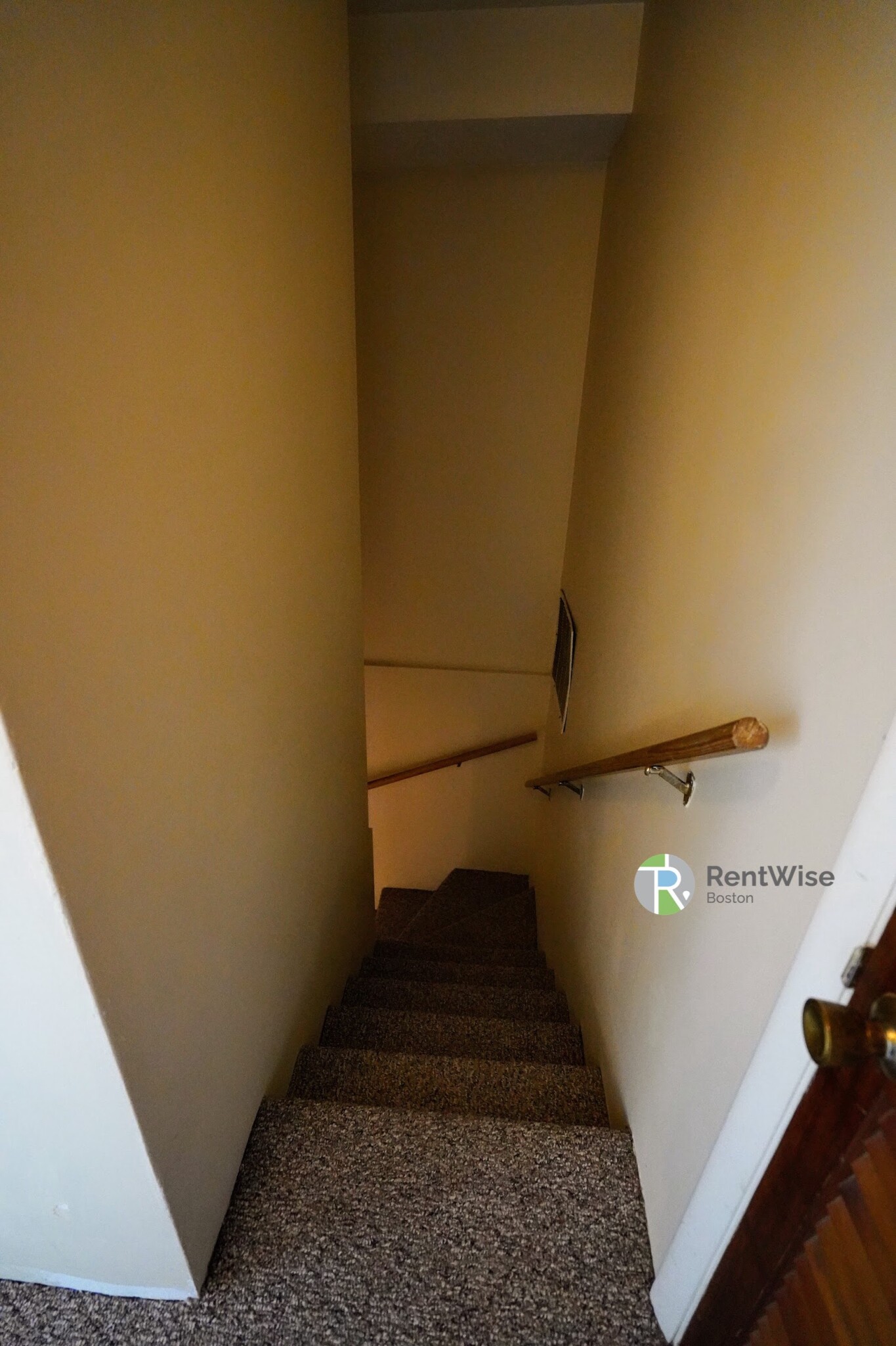 385 Dorchester St, South Boston