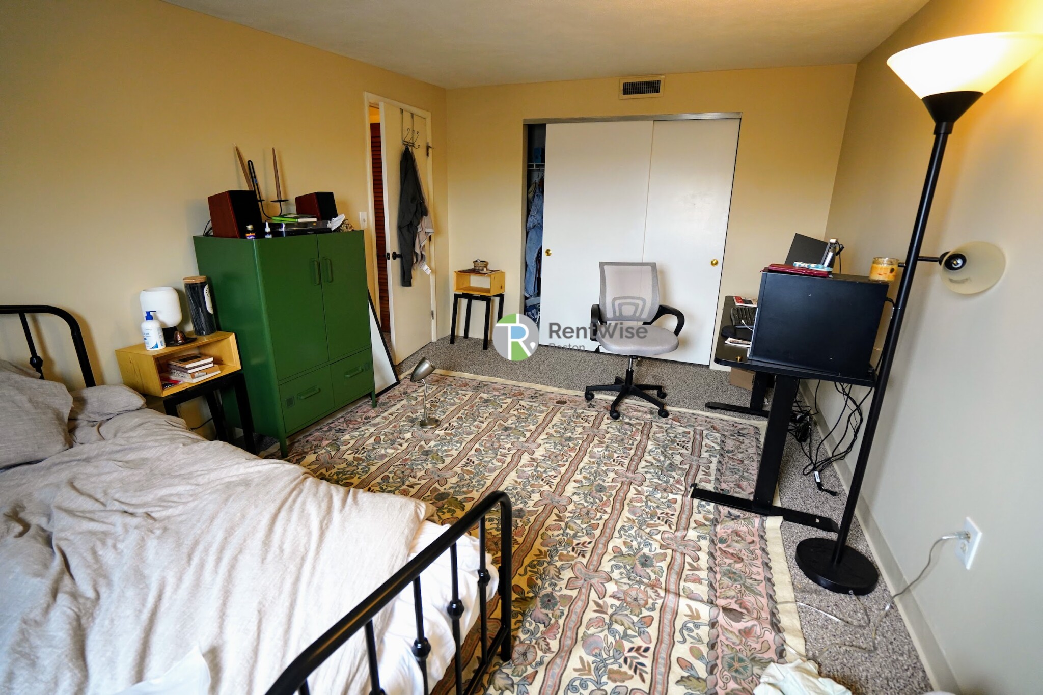 385 Dorchester St, South Boston