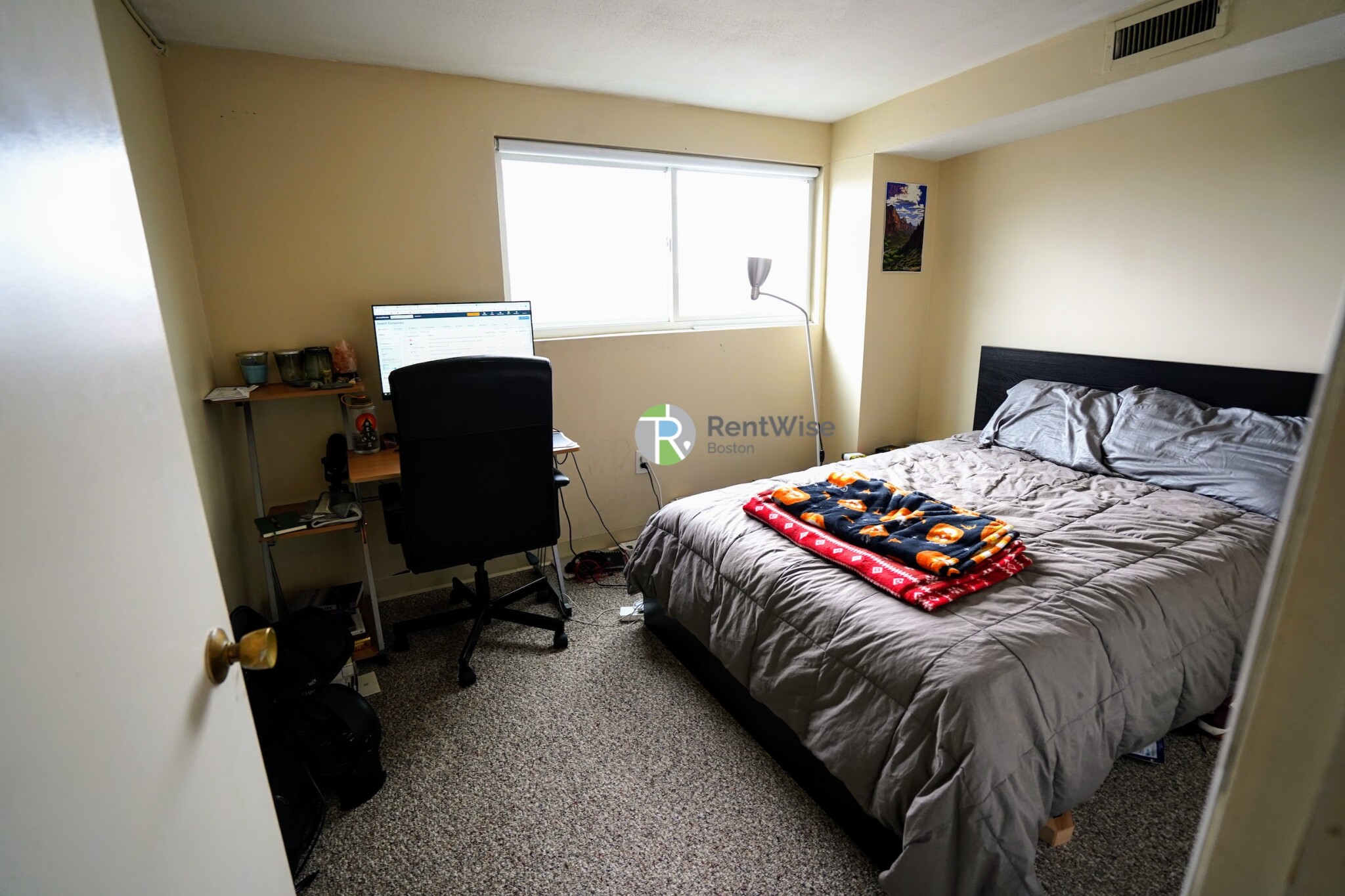 385 Dorchester St, South Boston