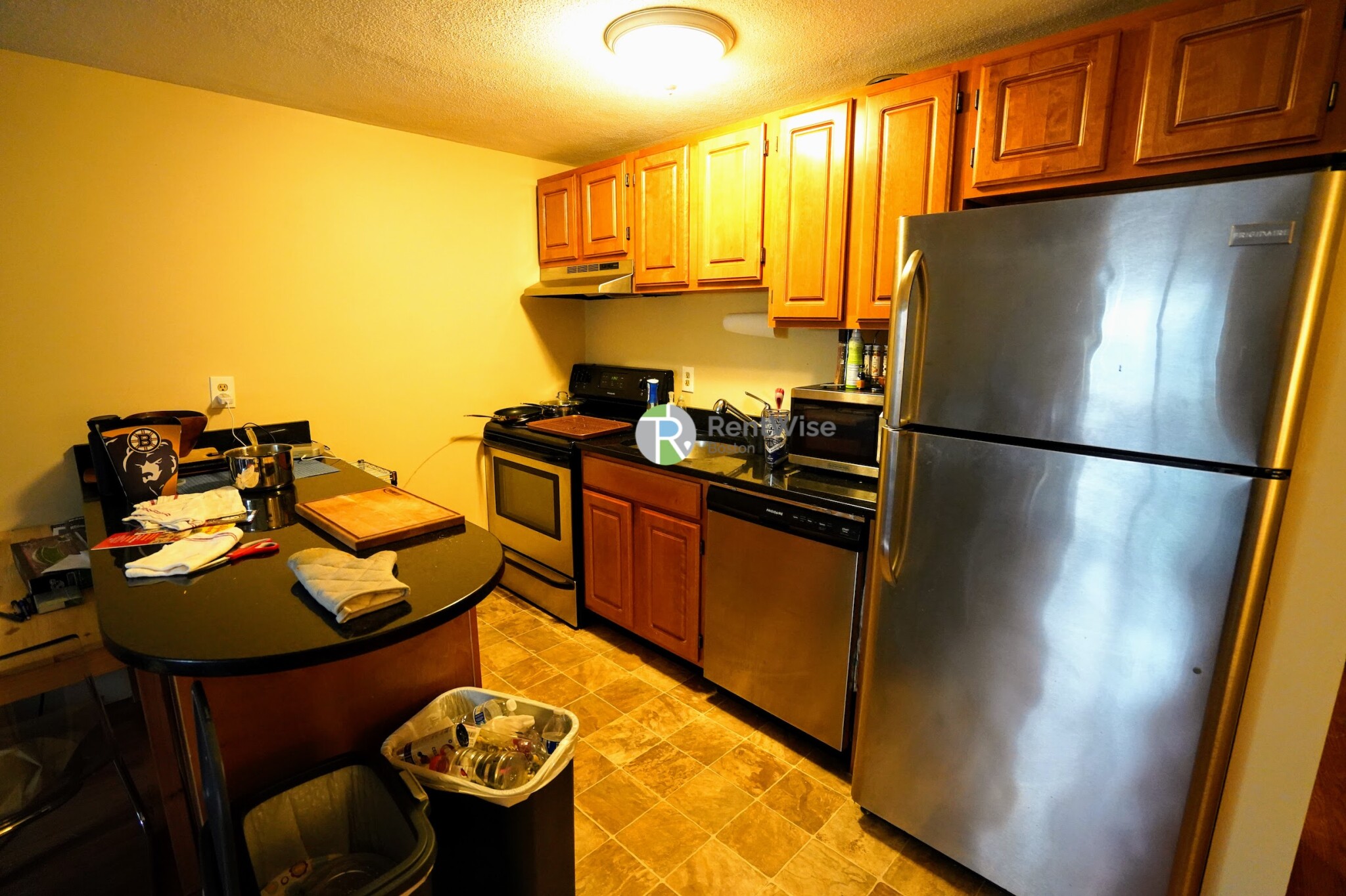 385 Dorchester St, South Boston